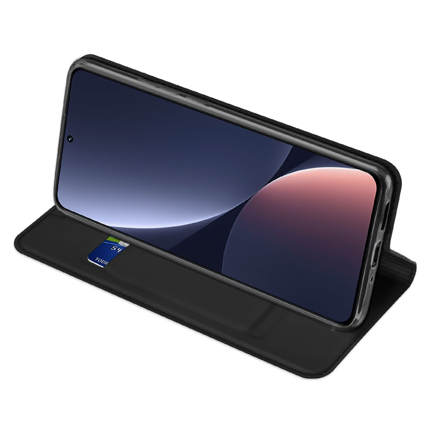 Uno smartphone in una custodia nera, aperto per mostrare lo schermo. Una carta di credito è visibile.