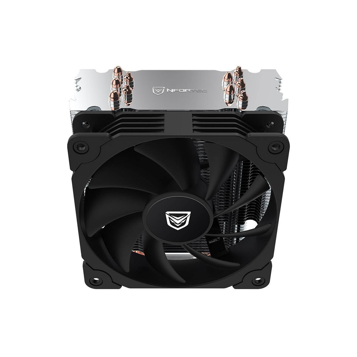 Ein schwarzer CPU-Lüfter mit Kühlrippen und dem Nfortec-Logo.