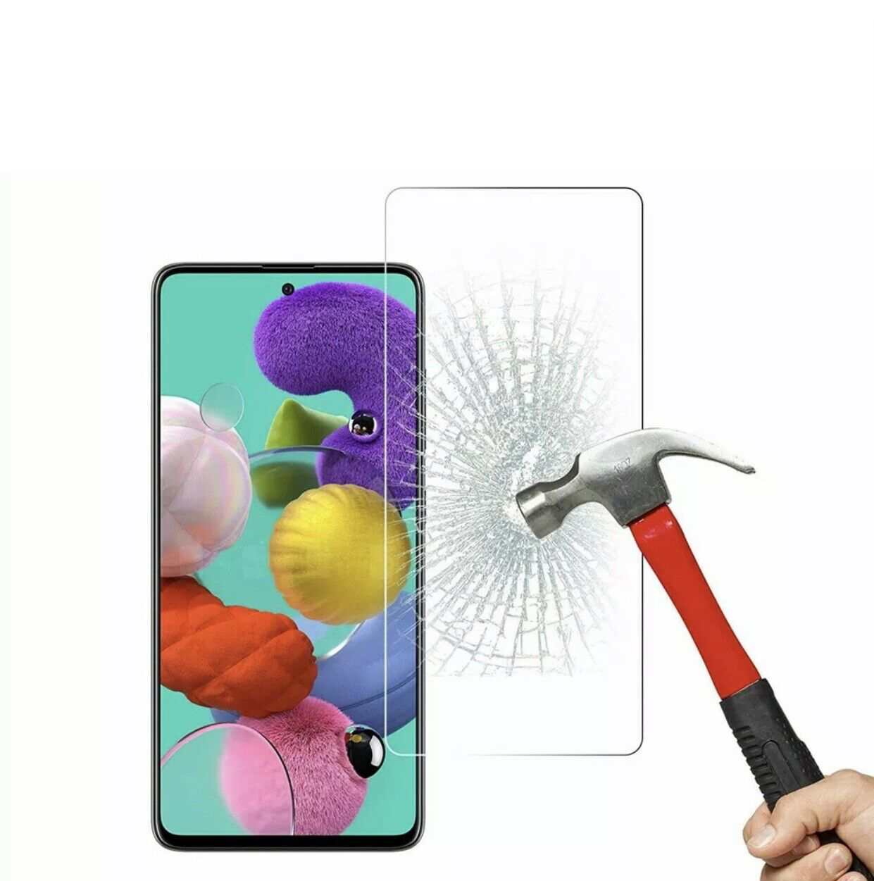Ein Handyschutz wird von einem Hammer getroffen und reißt. Ein Telefon ist sichtbar.
