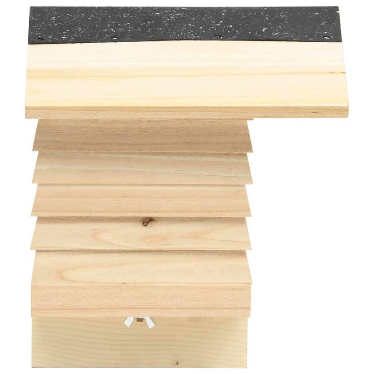 Vogelhaus aus Holz mit geschichtetem Design. Schwarzes Dach. Weißer Hintergrund.