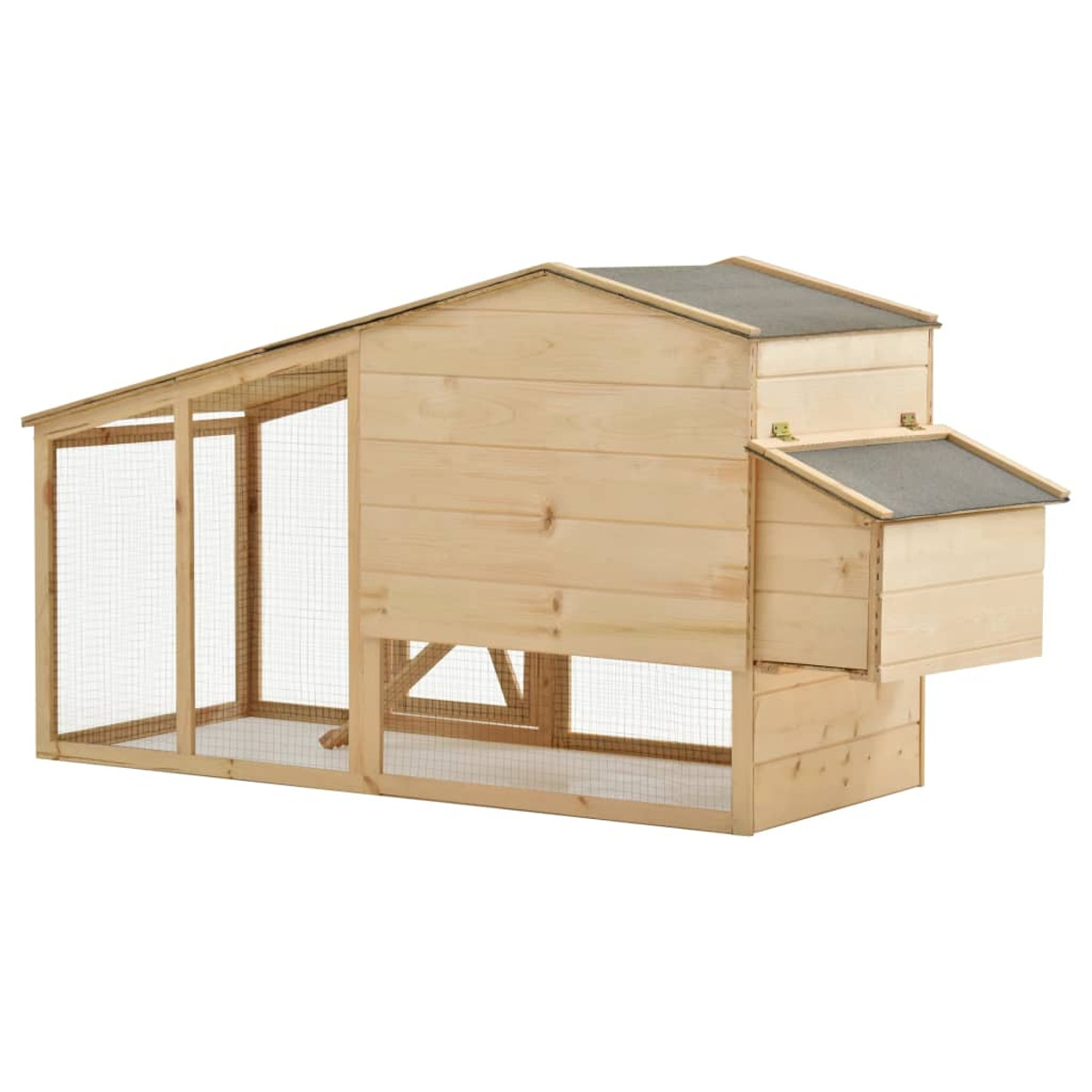 Hühnerstall aus Holz mit Maschendrahtauslauf auf weißem Hintergrund.