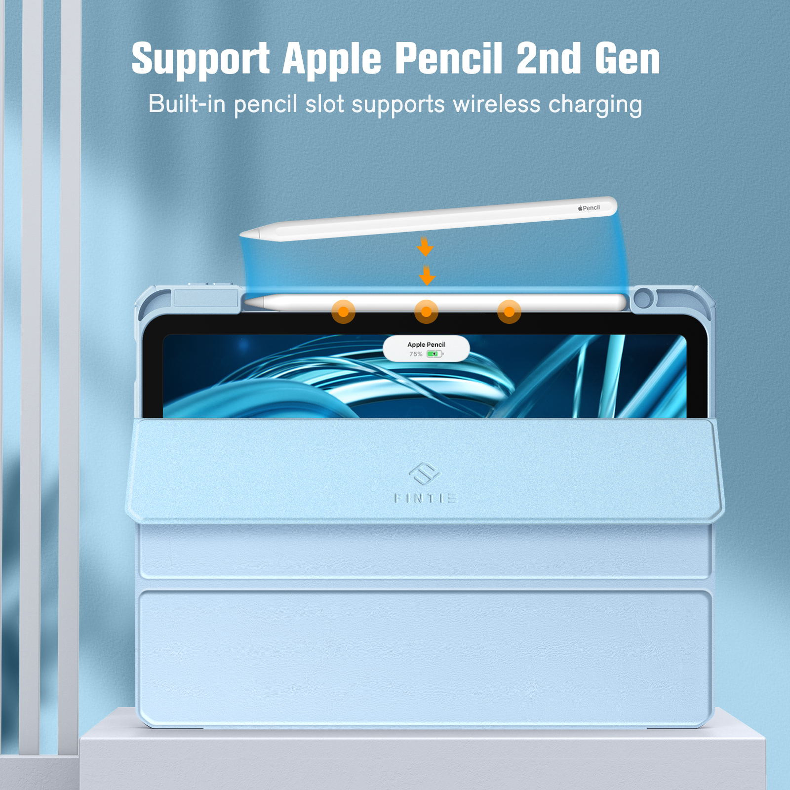 Blaue Tablethülle mit Stiftschacht. Zeigt ein Tablet und einen Apple Pencil. Blauer Hintergrund.
