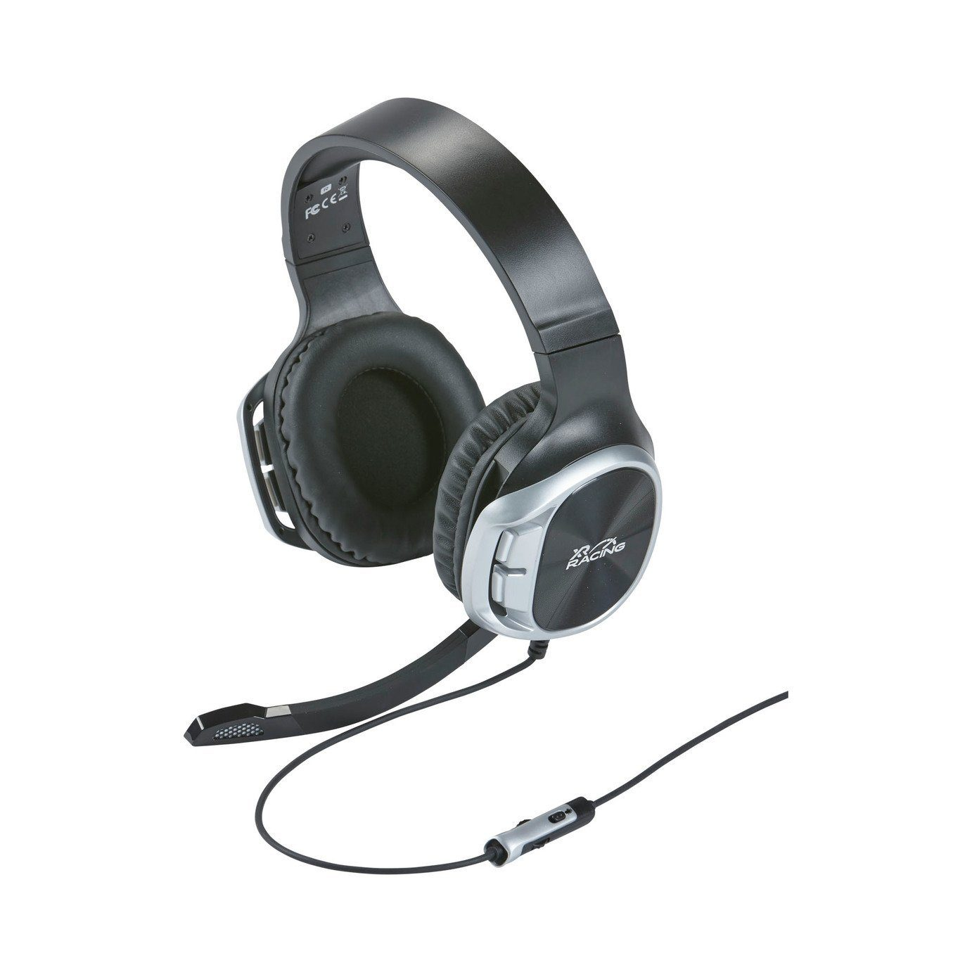 Schwarzes und silbernes Gaming-Headset mit Mikrofon und Bedieneinheit auf weißem Hintergrund.