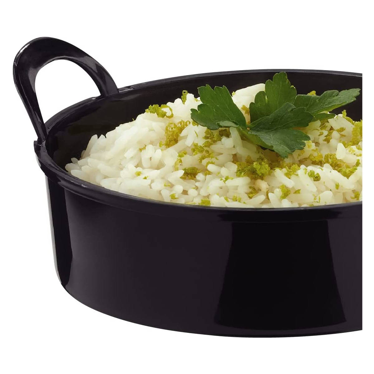Un cuenco negro lleno de arroz blanco y adornado con hierbas verdes picadas.