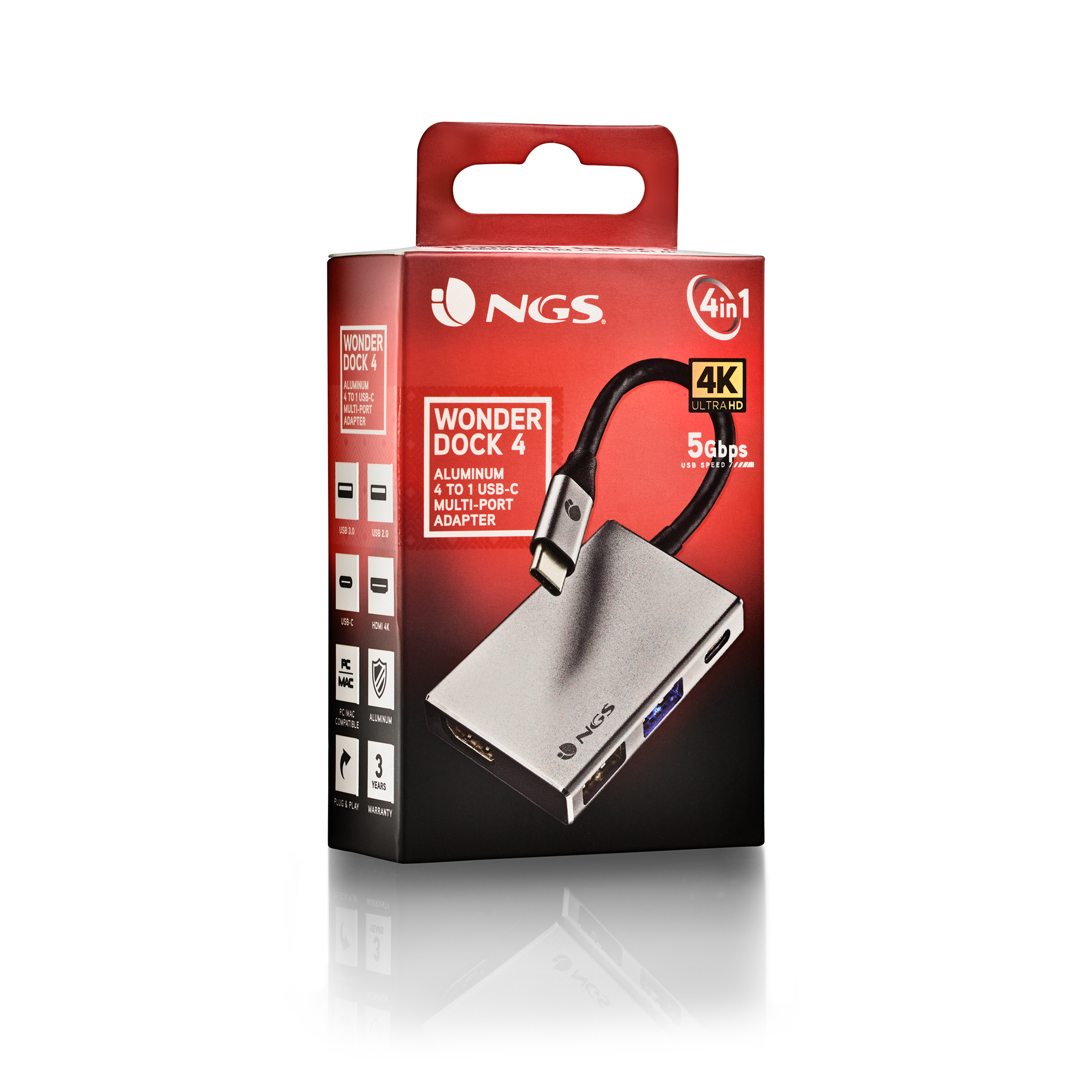 Eine Produktbox für einen 4-in-1-USB-C-Multiport-Adapter. Die Box ist weiß und rot mit einem schwarzen Kabel.