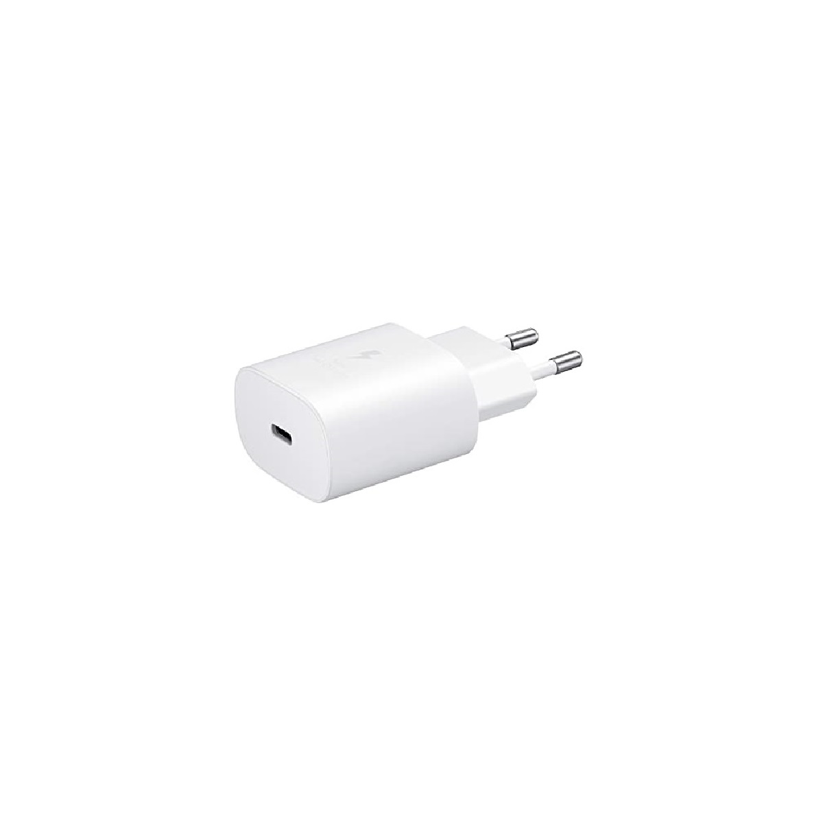 Ein weißes Wandladegerät mit USB-C-Anschluss, leicht angewinkelt. Es befindet sich auf weißem Hintergrund.