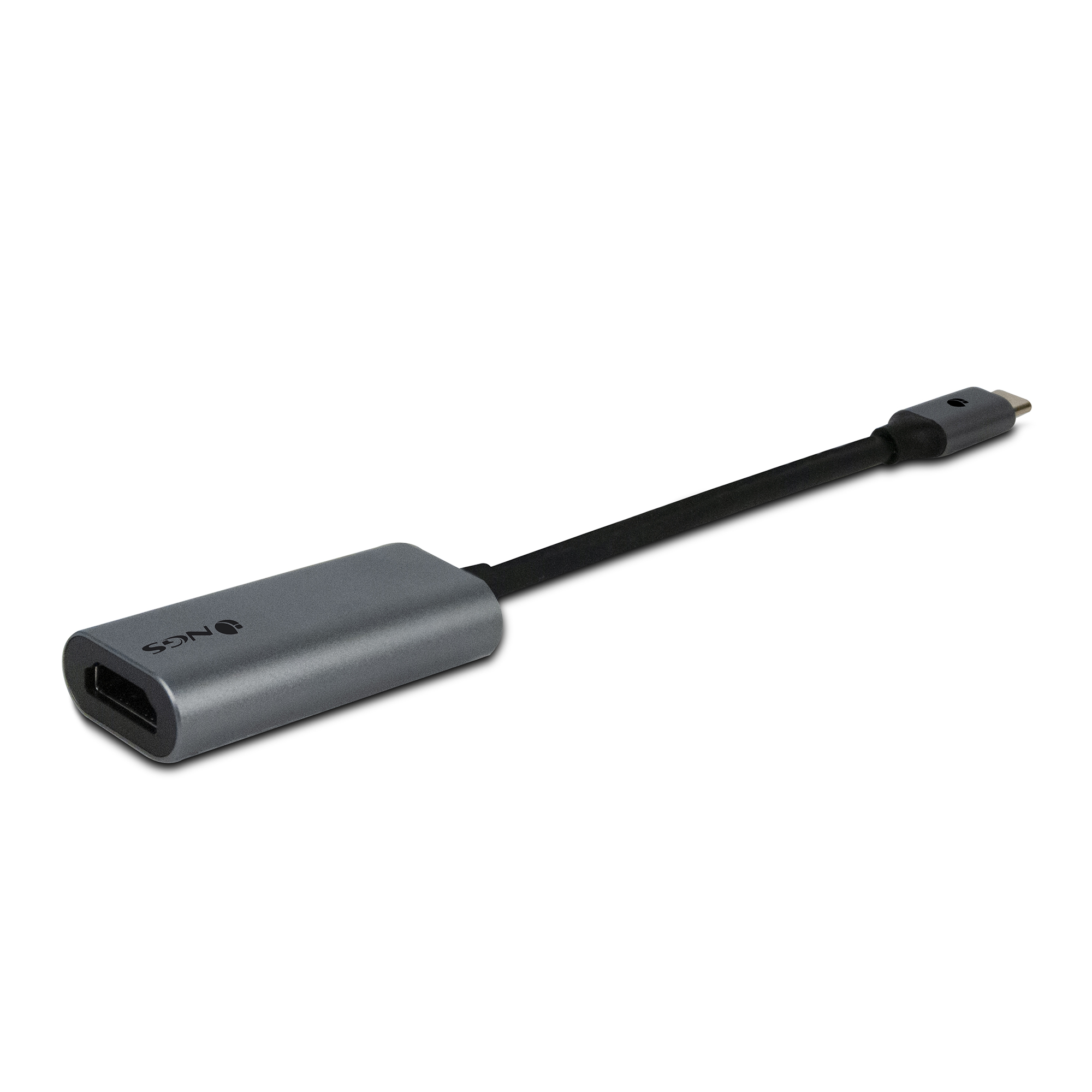 Un cable adaptador gris HDMI a USB-C, sobre una superficie blanca. El logotipo de NGS es visible.