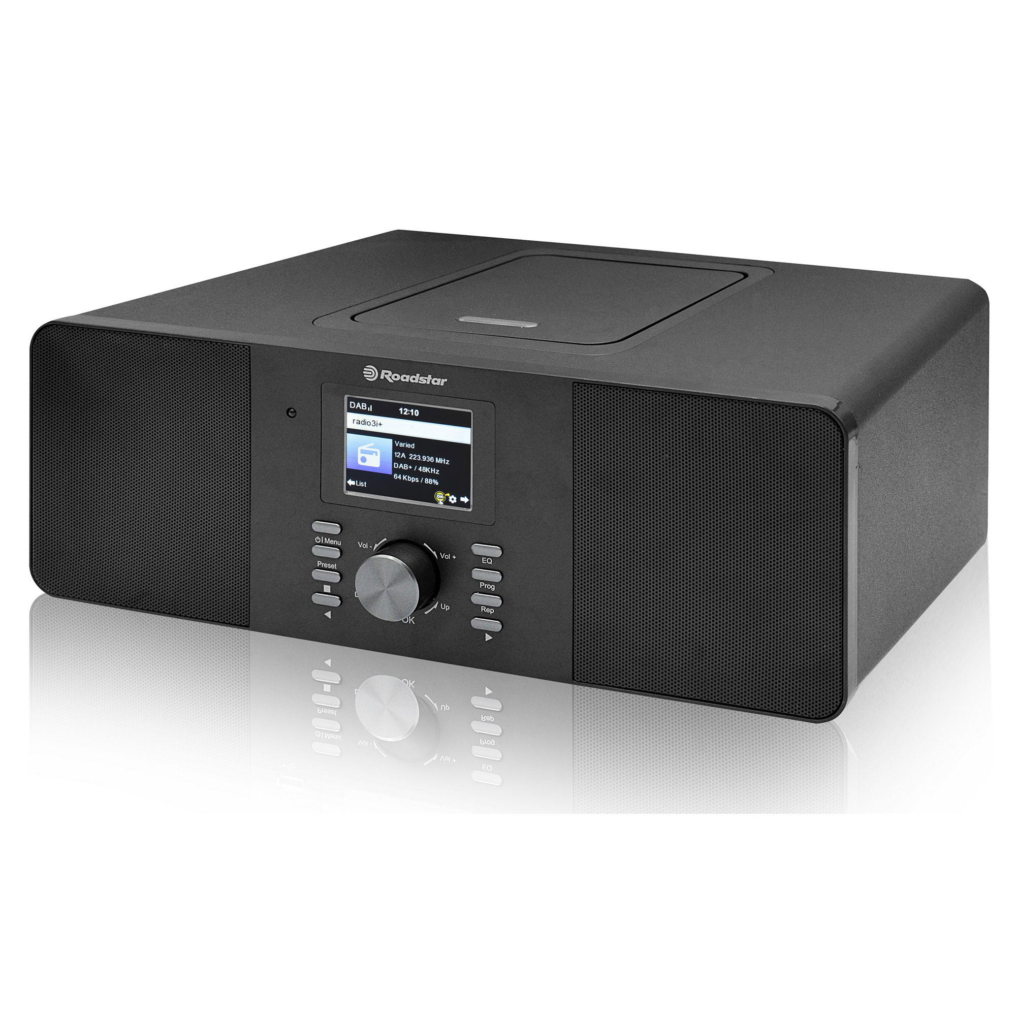 Radio negro con pantalla, botones y una perilla de sintonización en la parte frontal.