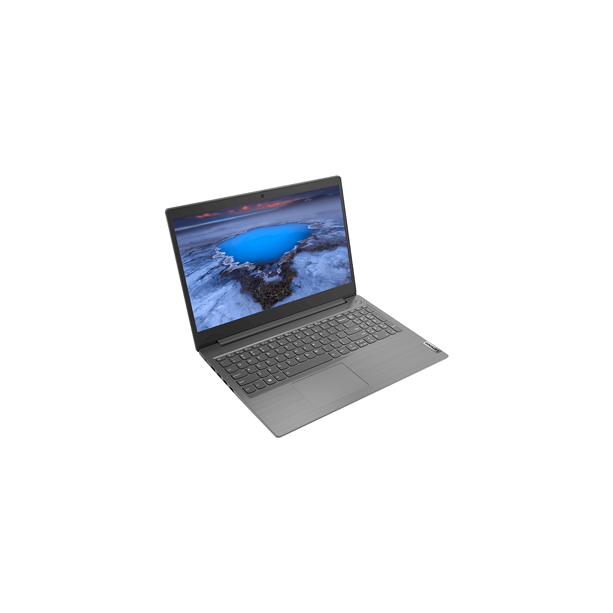 Un laptop grigio è aperto su una superficie bianca. Lo schermo mostra un paesaggio con acqua blu. Il logo Lenovo è in basso a destra.