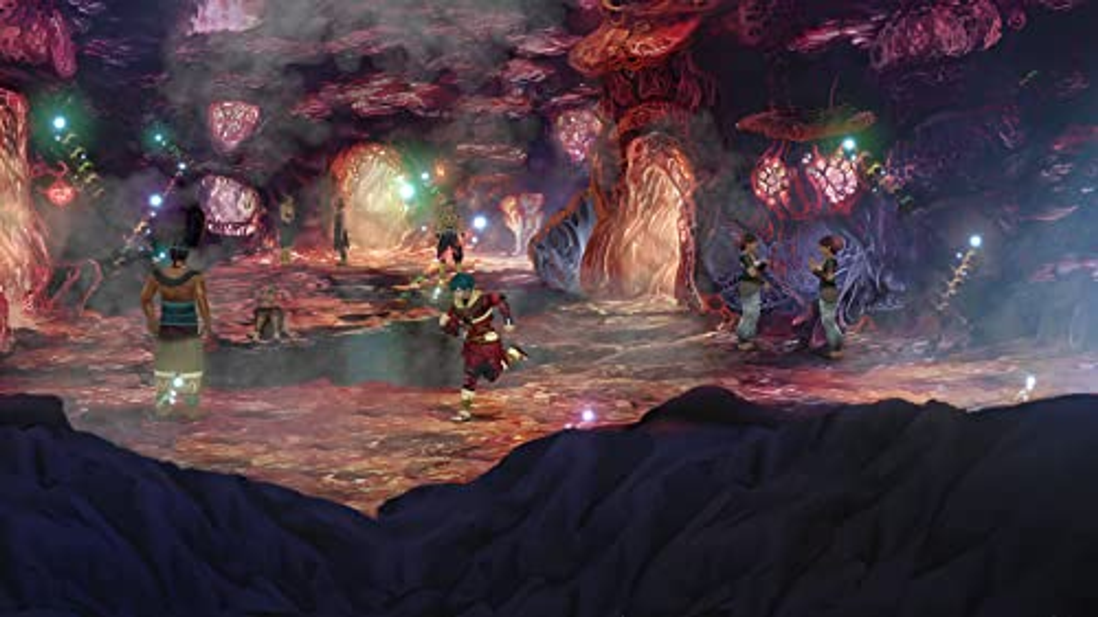 Scena di caverna con figure, un personaggio che corre e flora luminosa.
