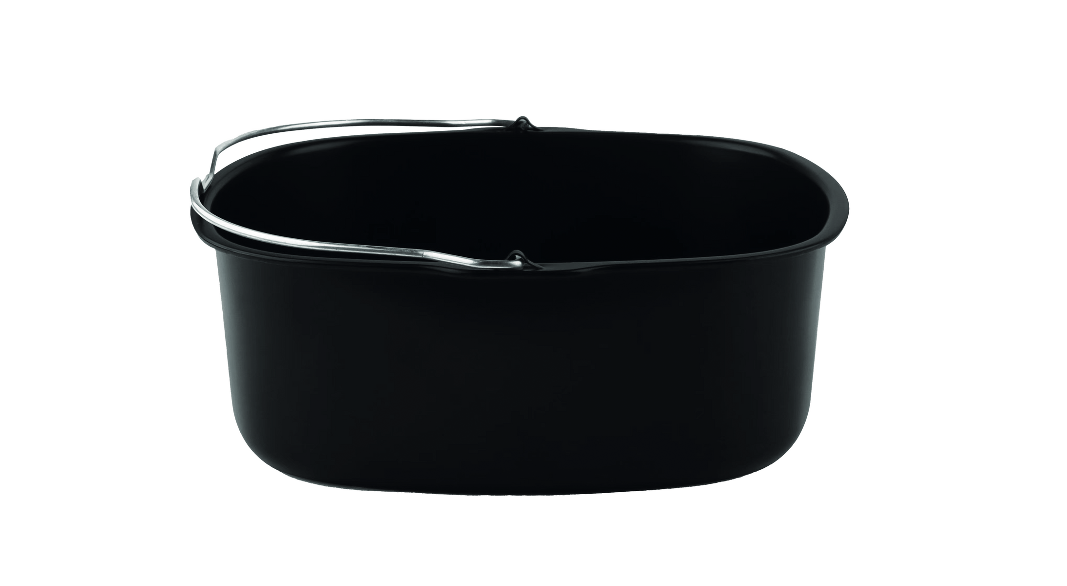 Cesta de freidora de aire negra con asa plateada. La cesta está vacía y sobre blanco.