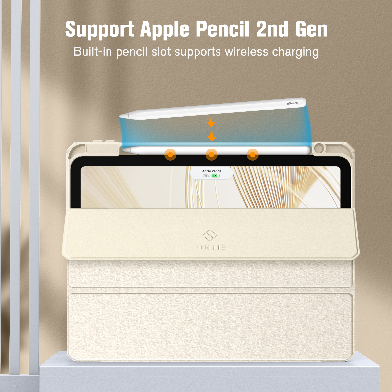 Beige Tablethülle mit Apple Pencil. Die Hülle hat einen Stiftslot und unterstützt kabelloses Laden.