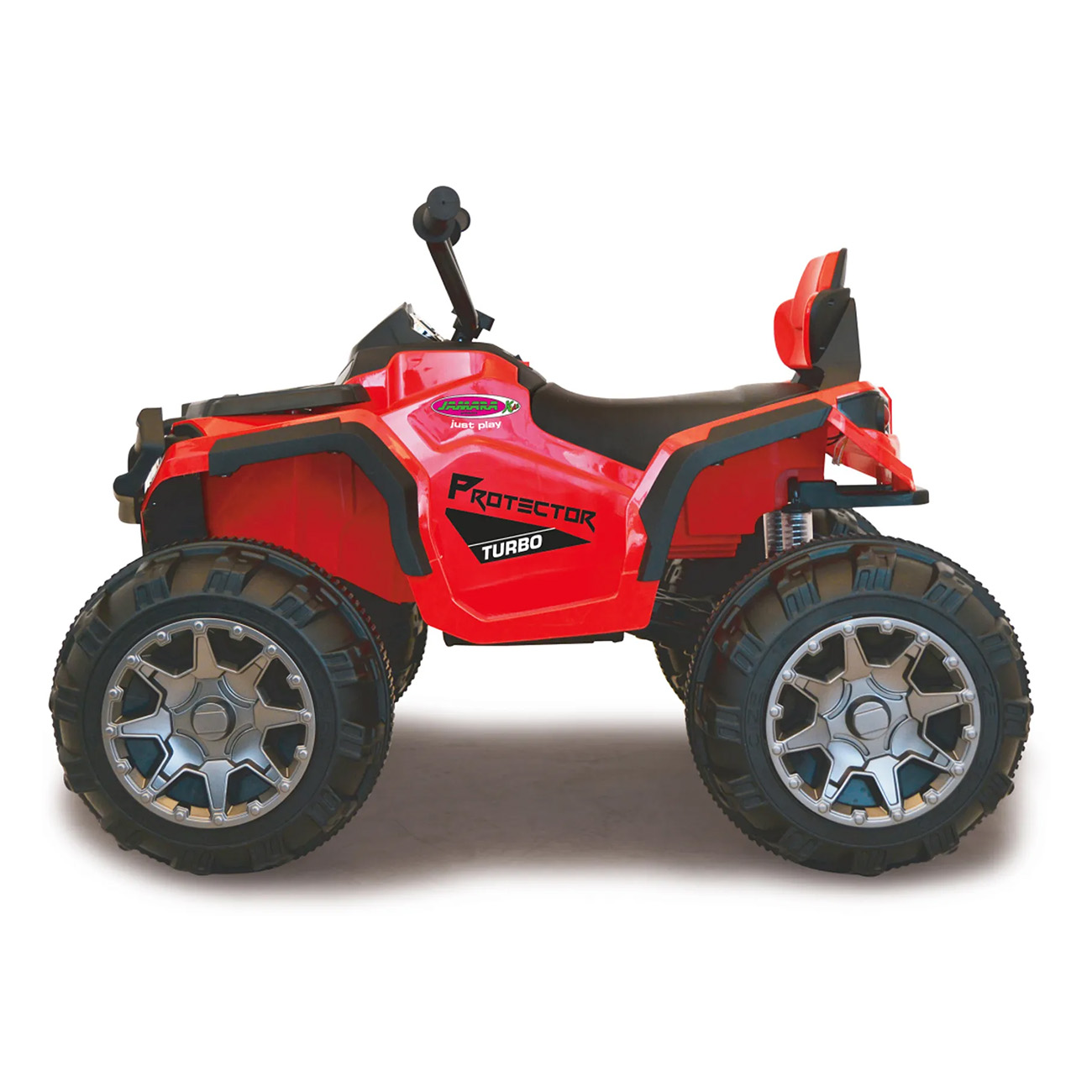 Rotes und schwarzes ATV-Spielzeug mit großen Reifen, Seitenansicht. Weißer Hintergrund.
