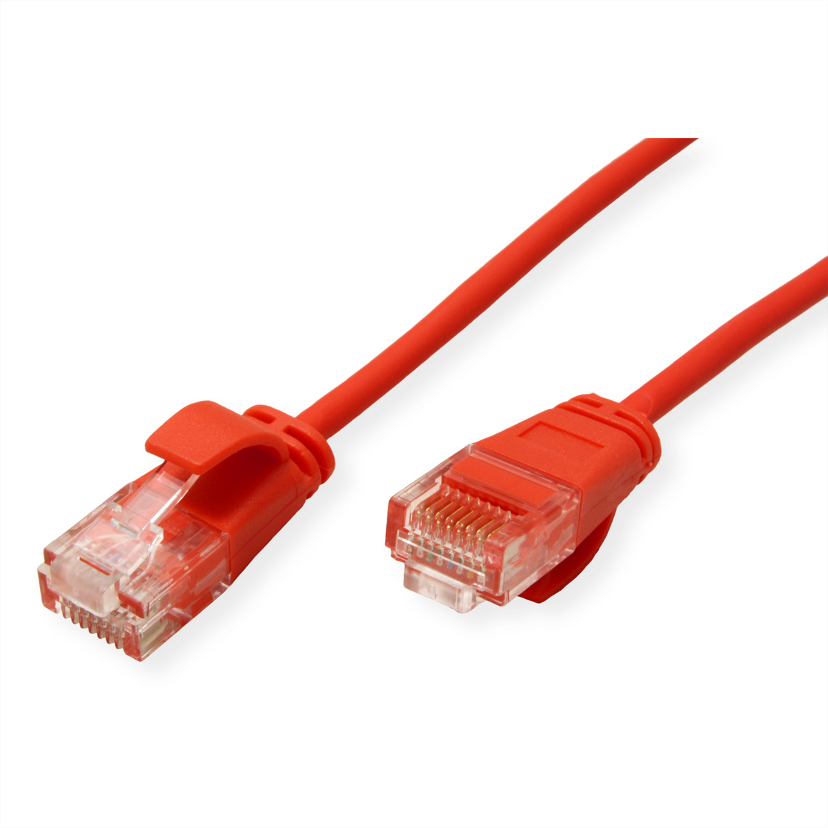 Dwa czerwone kable Ethernet z wtyczkami na białym tle.
