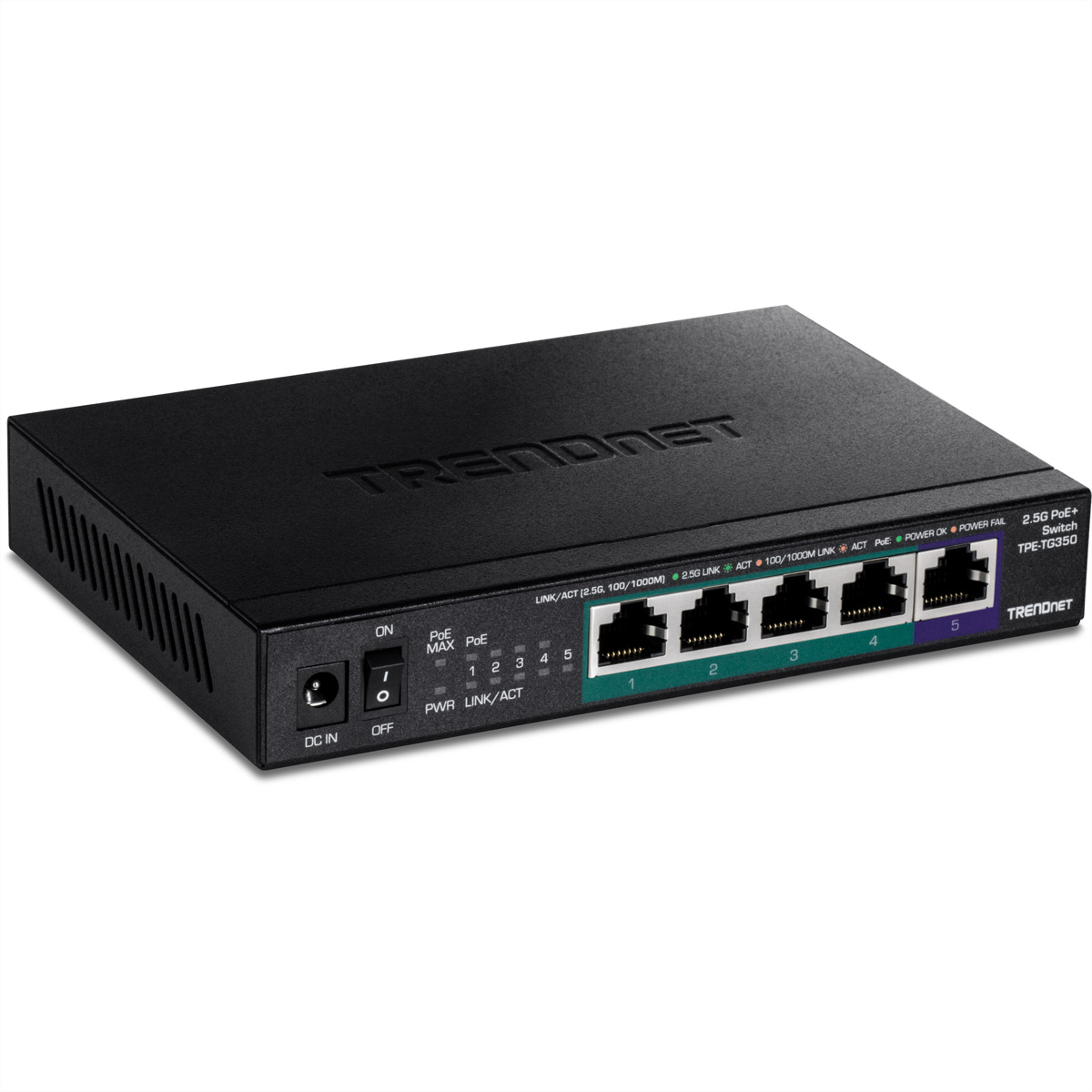 Switch di rete nero con più porte e luci.