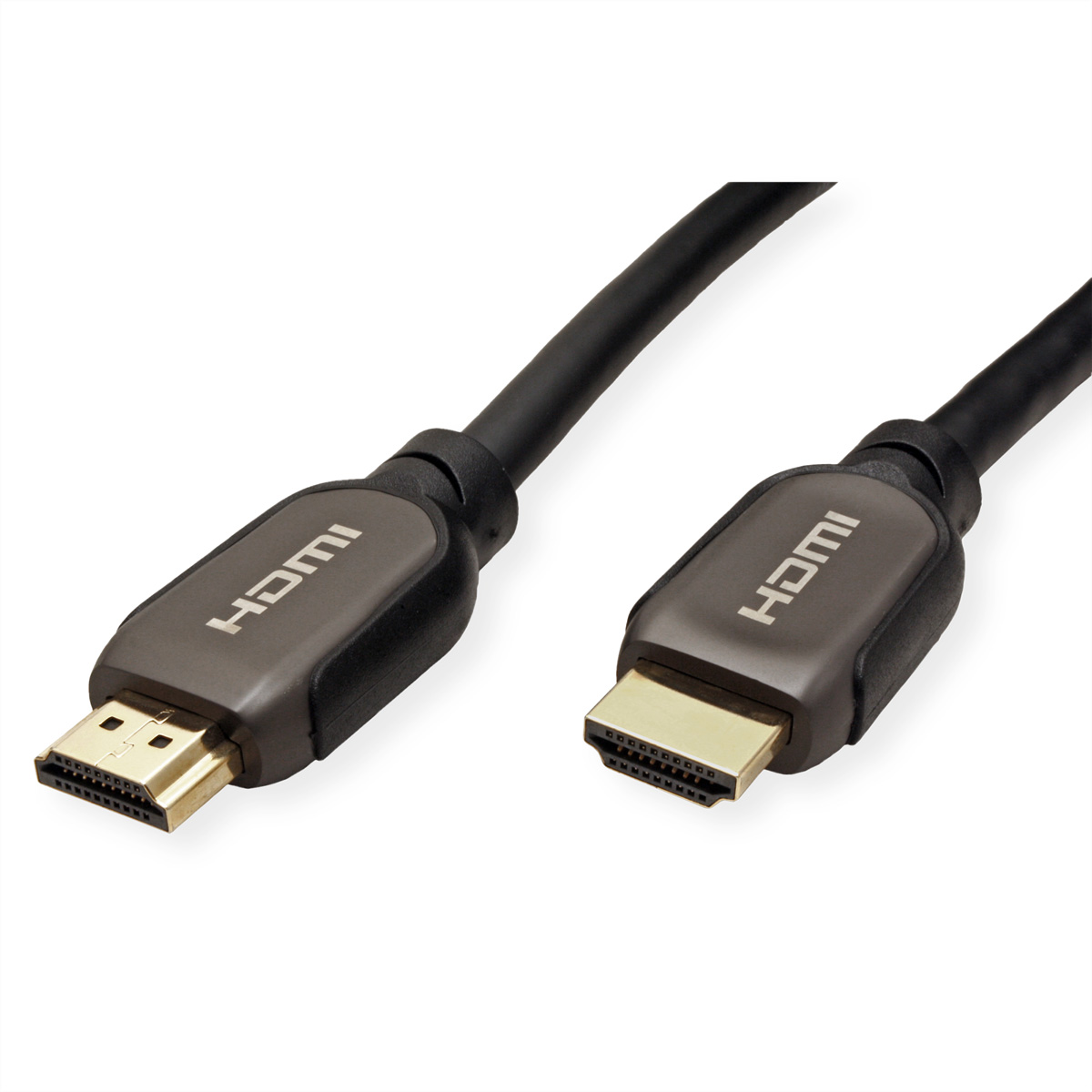 HDMI-Kabel mit Steckern an beiden Enden. Schwarzes Kabel und graue Steckergehäuse. Weißer Hintergrund.