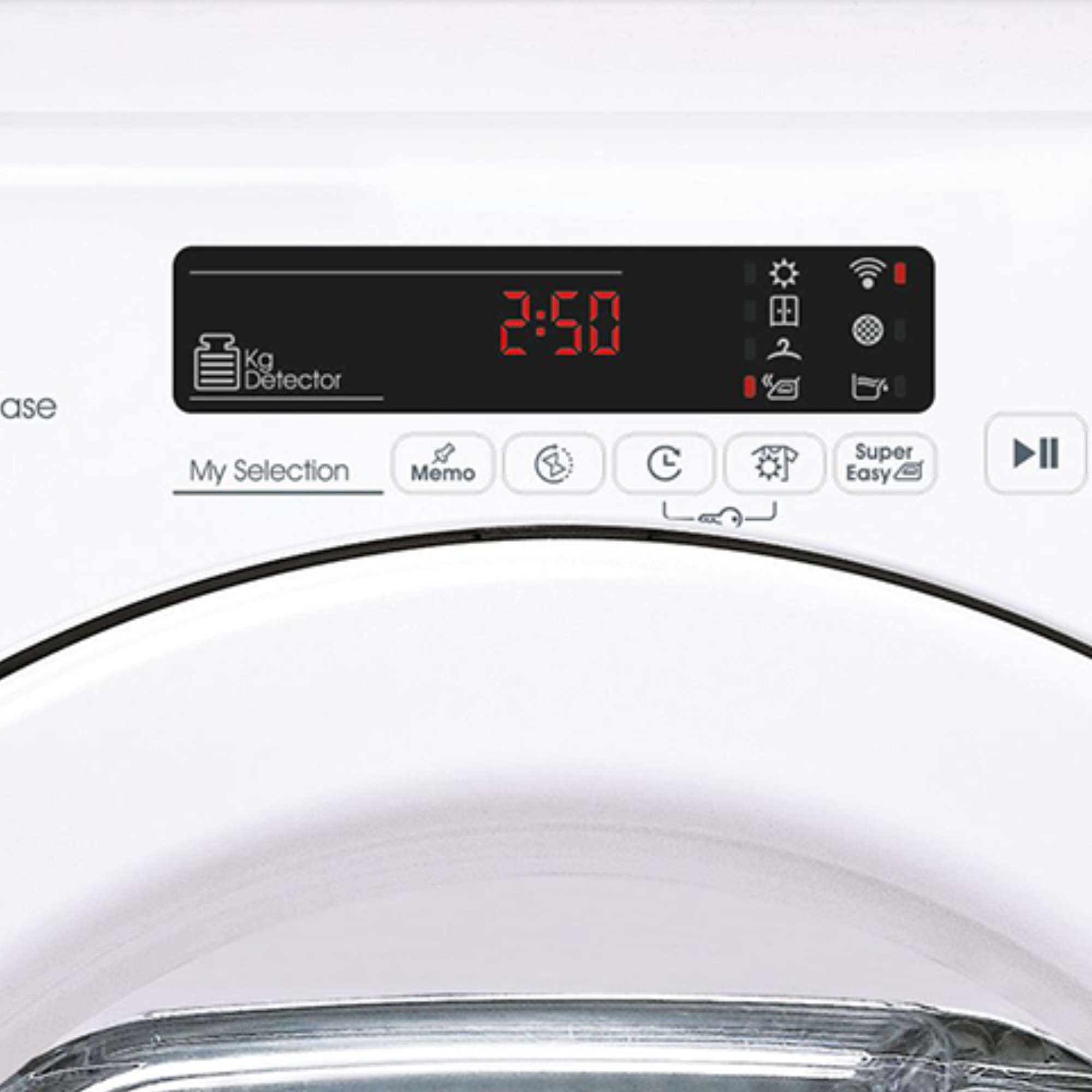 Zbliżenie panelu sterowania pralki wyświetlającego timer i ustawienia.