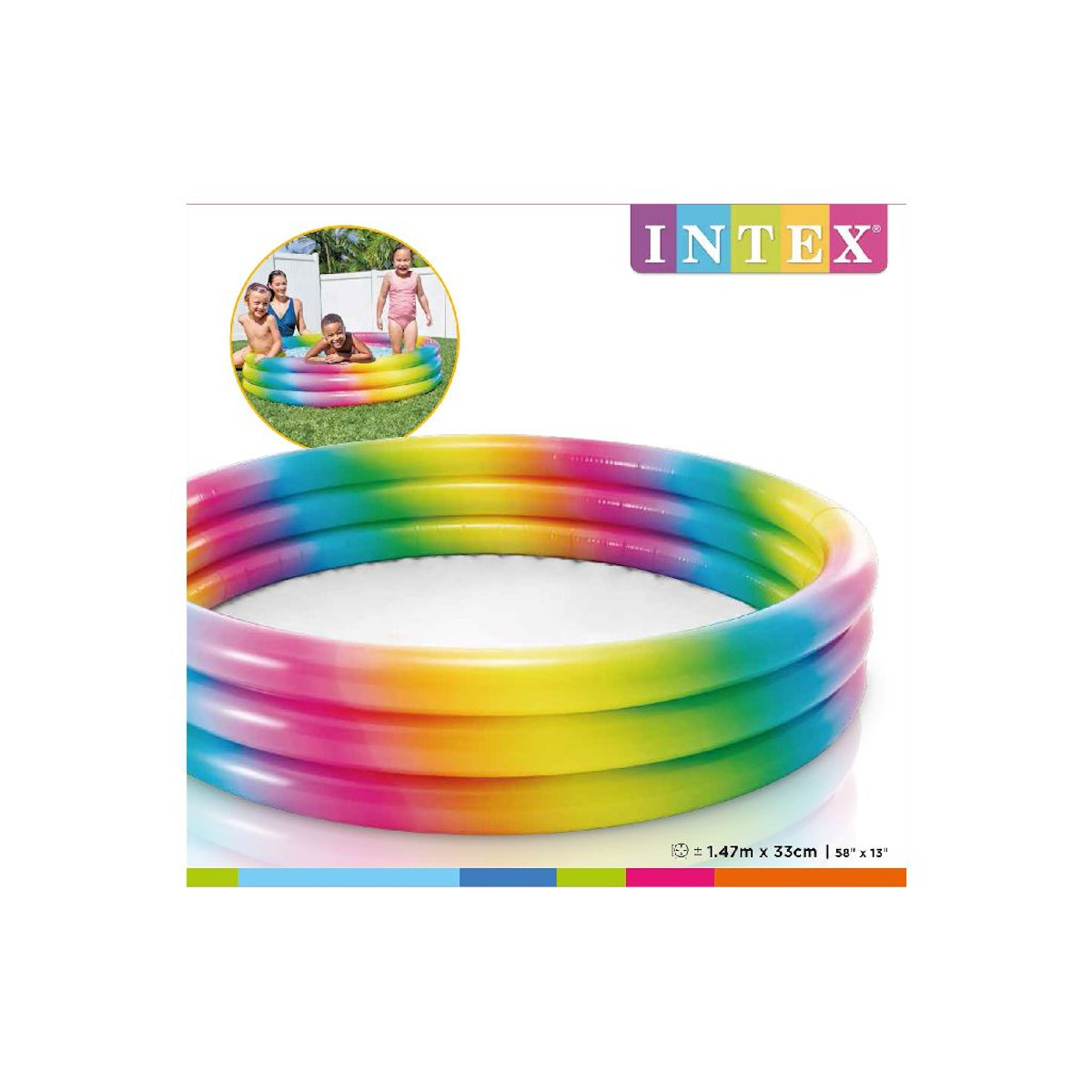 Ein runder, regenbogenfarbener aufblasbarer Pool. Kinder spielen darin.