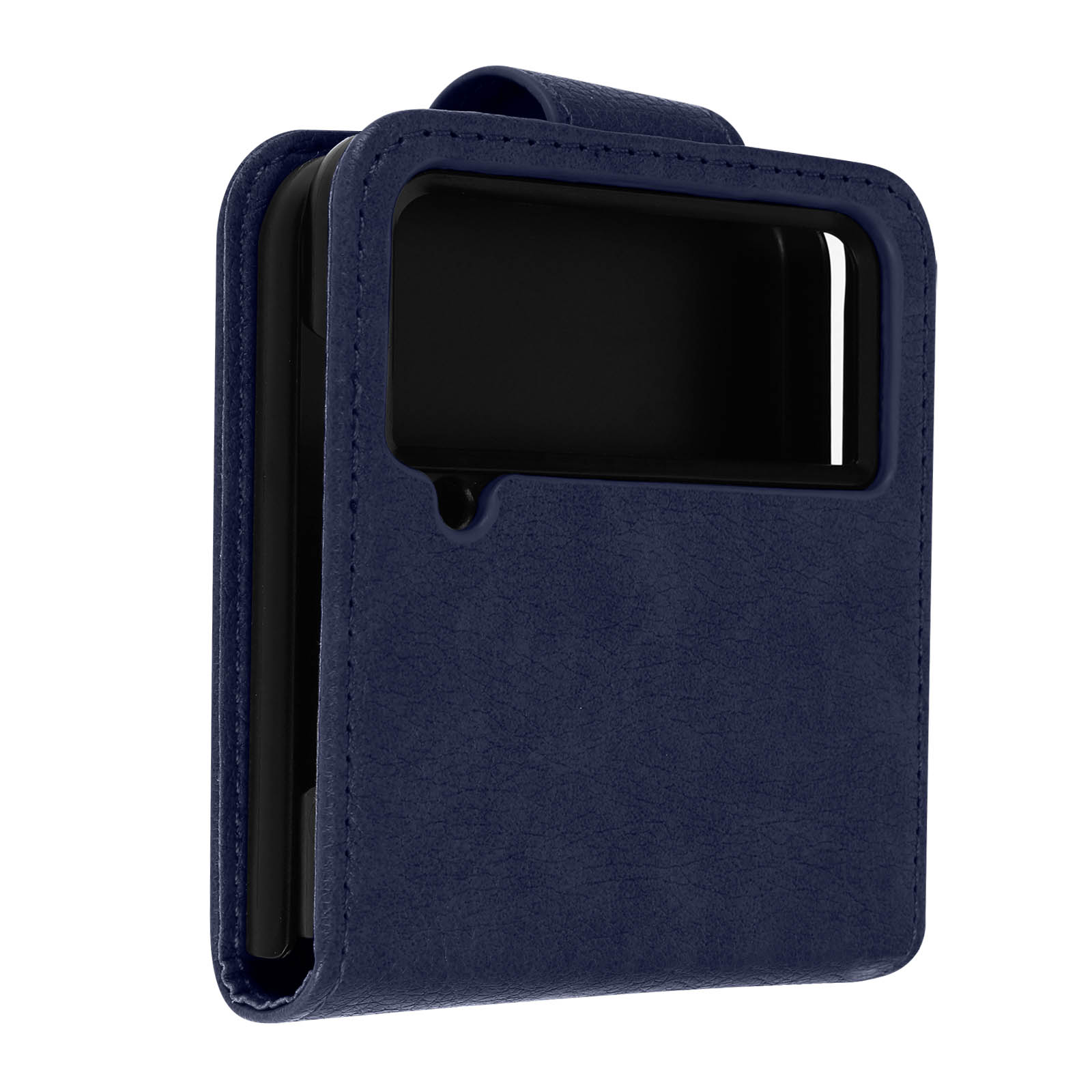 Blauwe leren telefoonhoes met een sluiting. De telefoon zit erin.