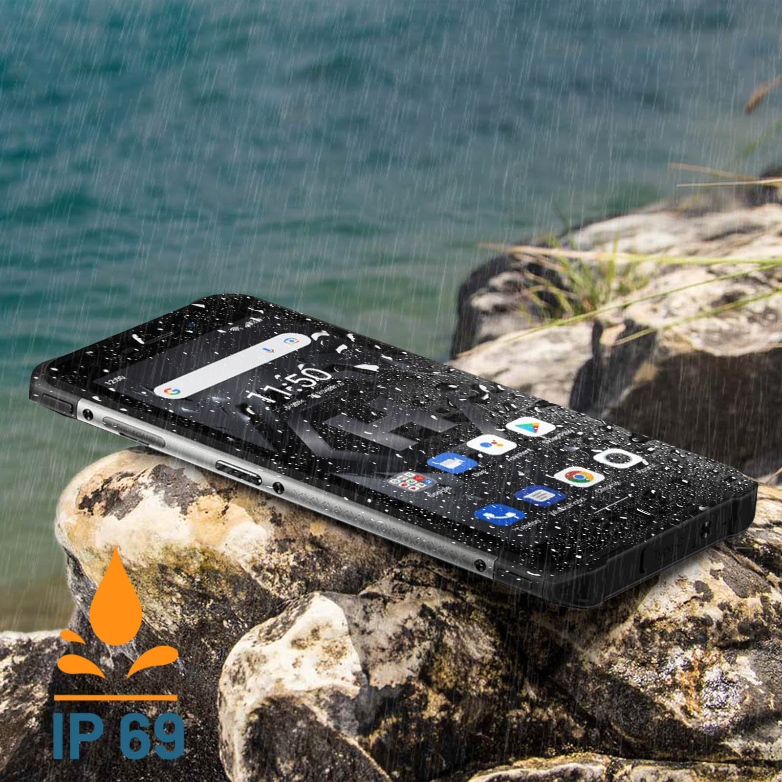 Ein schwarzes Smartphone unter Wassertropfen, das die Schutzart IP69 zeigt.