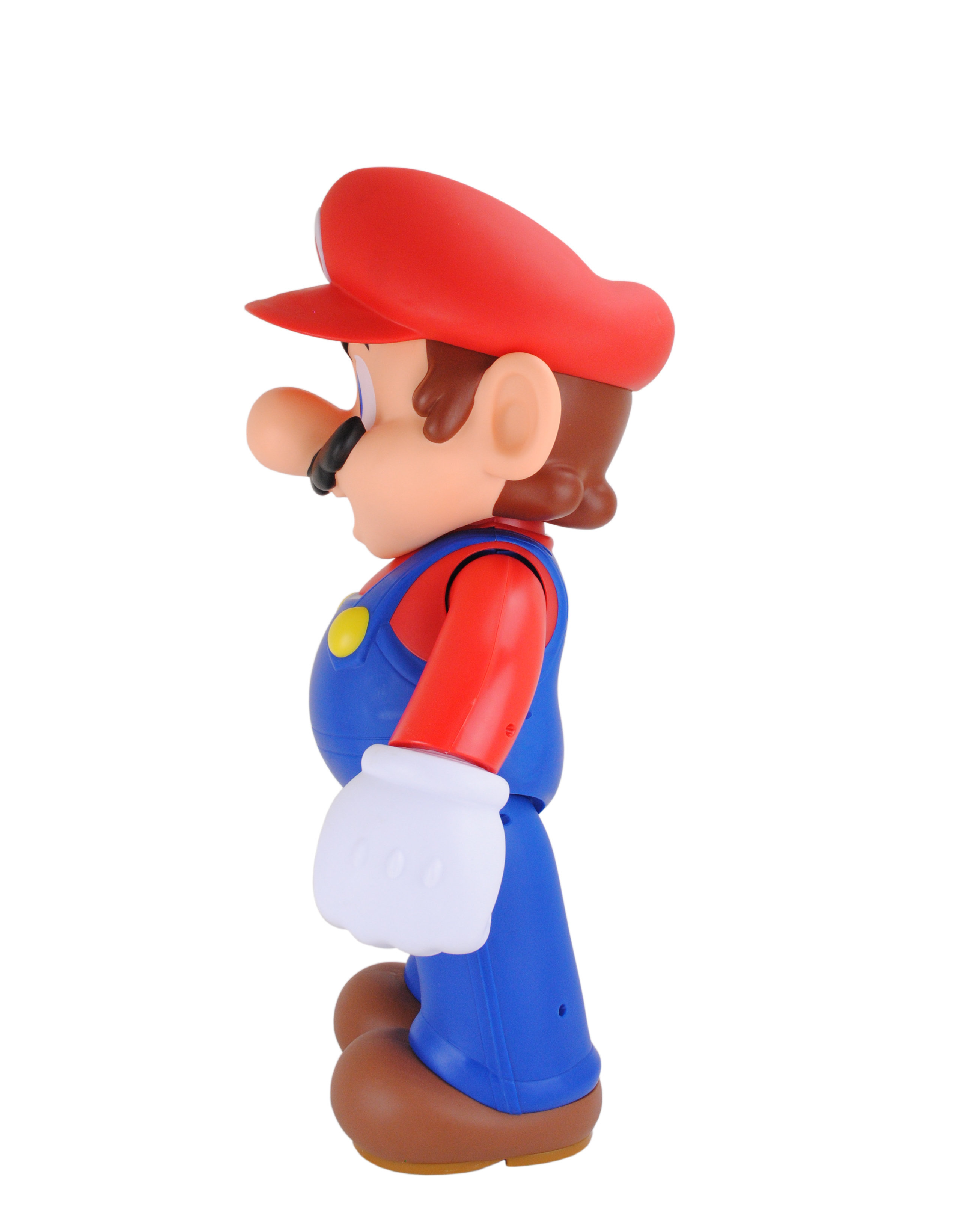 Figurka Mario w profilu, w czerwonej czapce i niebieskich ogrodniczkach.