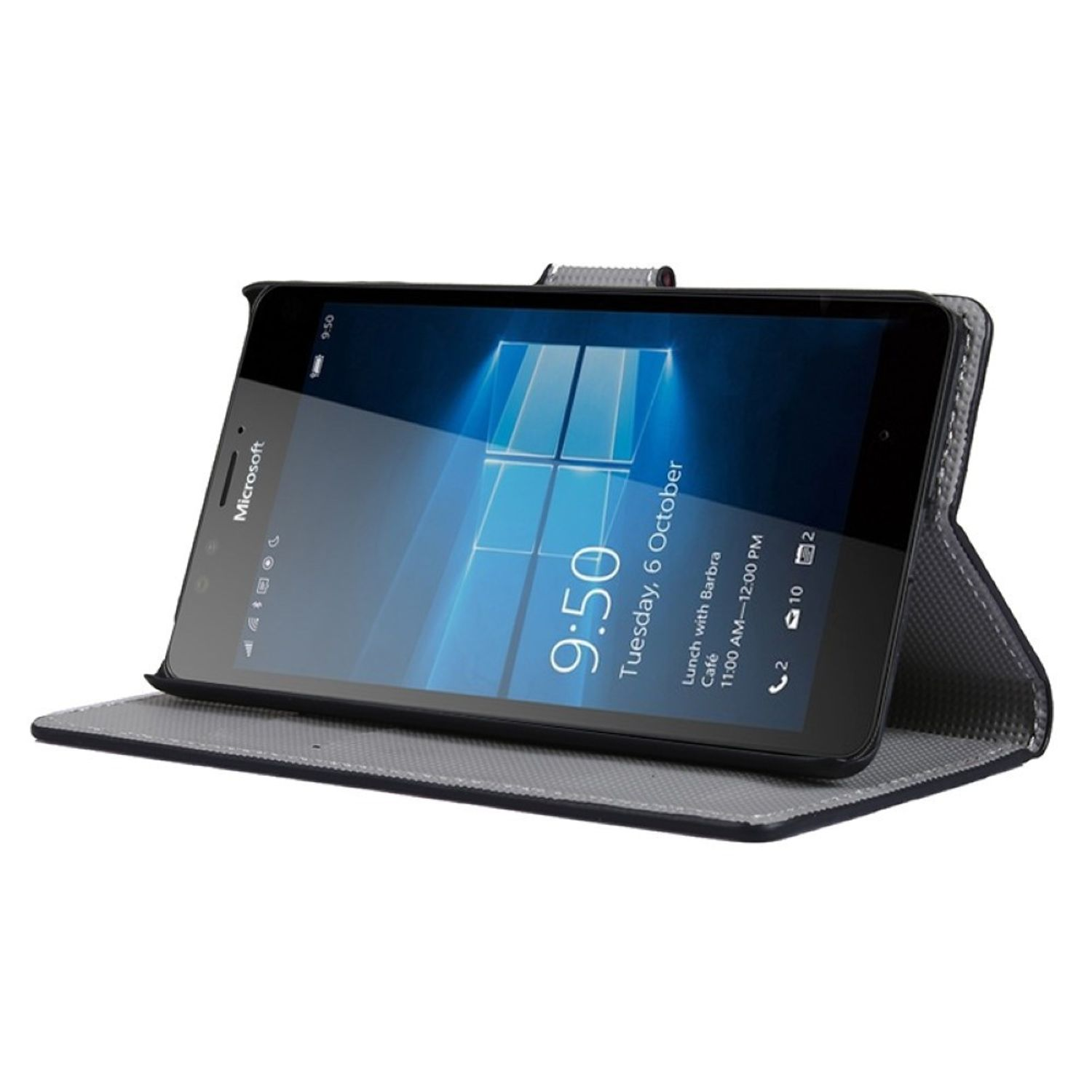 Microsoft Tablet in einer Folio-Hülle. Der Bildschirm zeigt die Uhrzeit und das Windows-Logo.