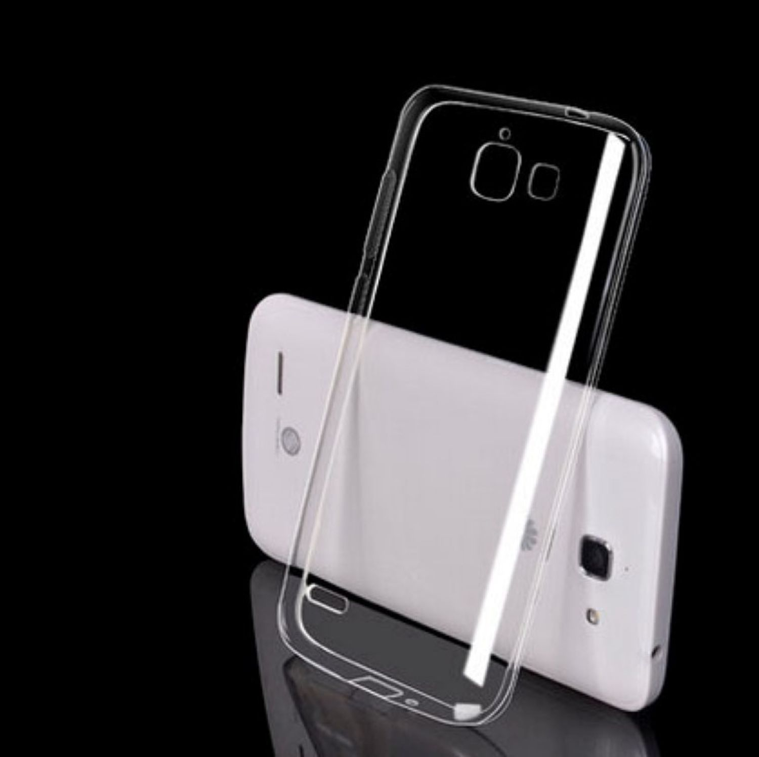 Eine transparente Handyhülle auf einem weißen Telefon. Die Hülle lässt das Telefon sehen.