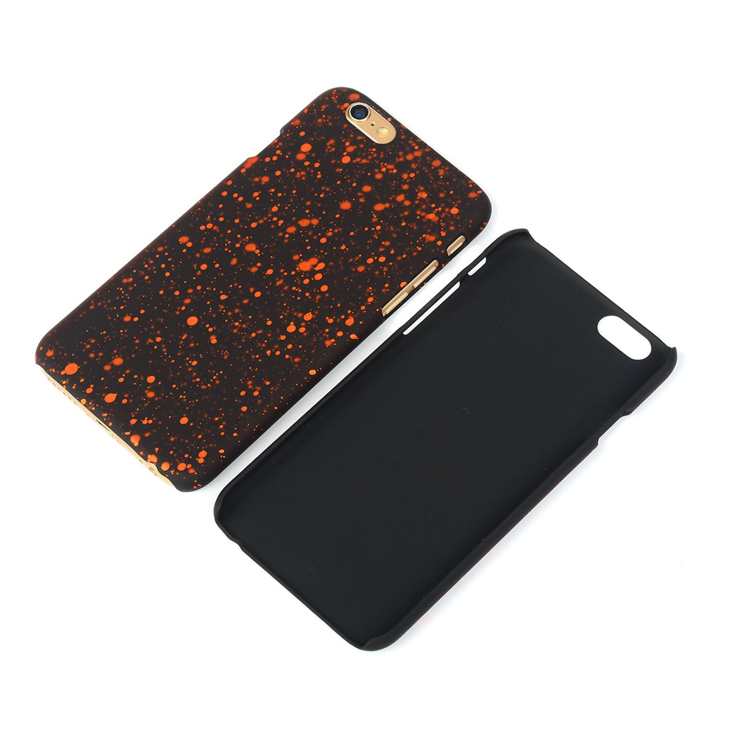 Zwei Handyhüllen: eine schwarze, eine braune mit orangefarbenen Sprenkeln. Weißer Hintergrund.