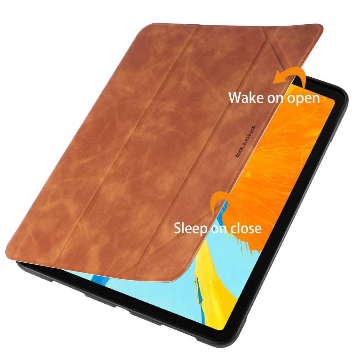 Braune Tablethülle offen, mit Wake/Sleep-Text, zeigt Tablet-Bildschirm.