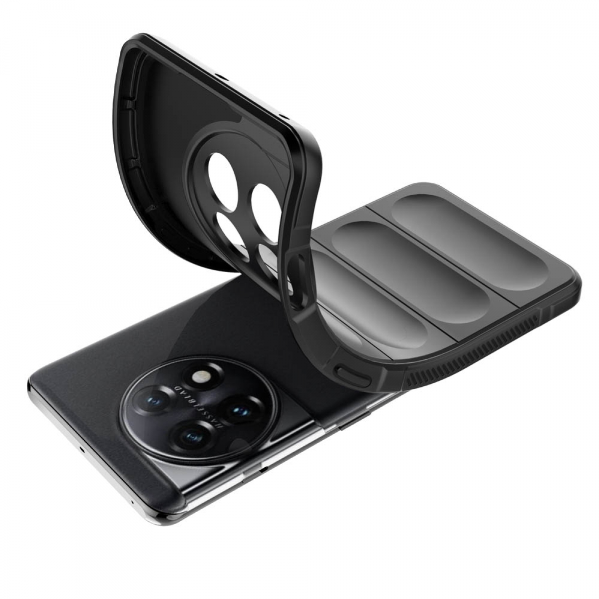 Eine schwarze Handyhülle ist geöffnet und zeigt ein Telefon mit drei Kameras.
