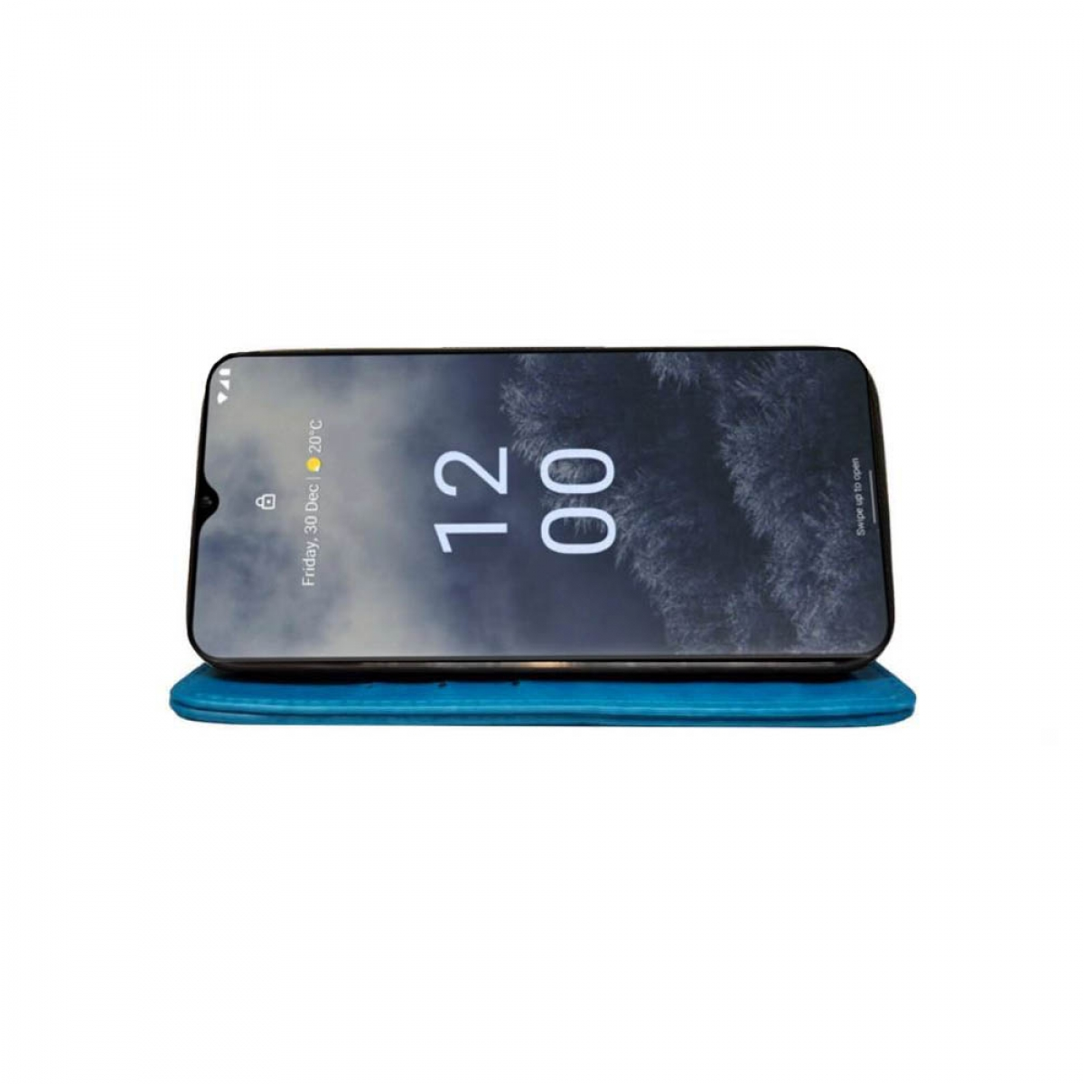 Smartphone auf blauer Oberfläche, zeigt 12:00 Uhr an. Der Hintergrund ist weiß. Das Telefon ist leicht geneigt.