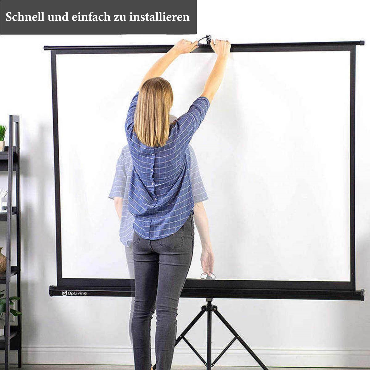 Frau richtet Projektorleinwand ein. Text: 'Schnell und einfach zu installieren'.