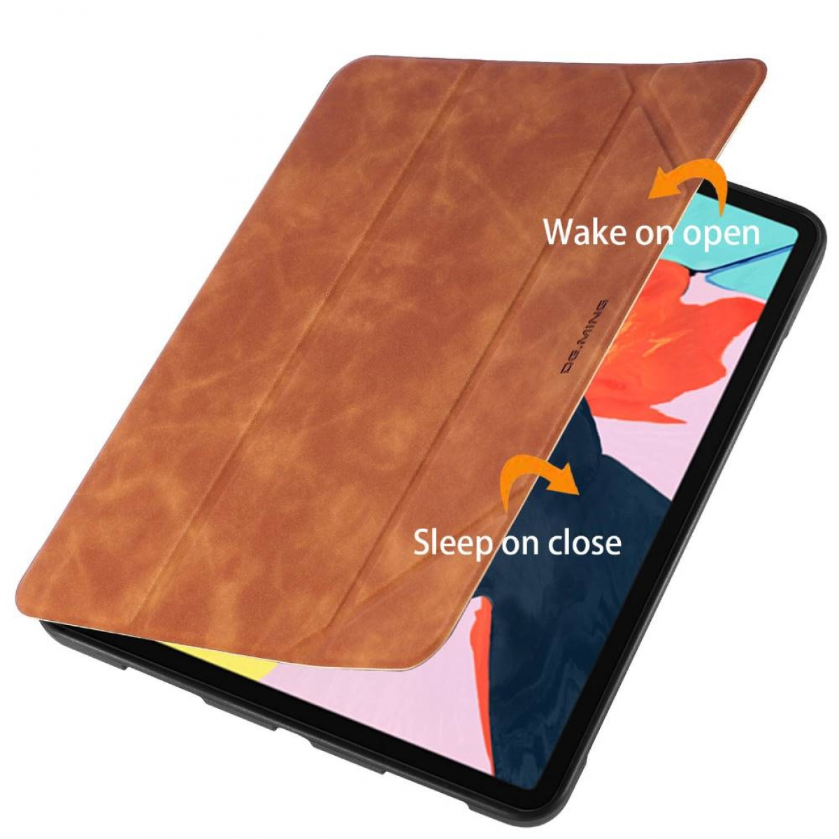 Tablet in einer braunen, lederartigen Hülle, teilweise geöffnet, zeigt den Bildschirm.