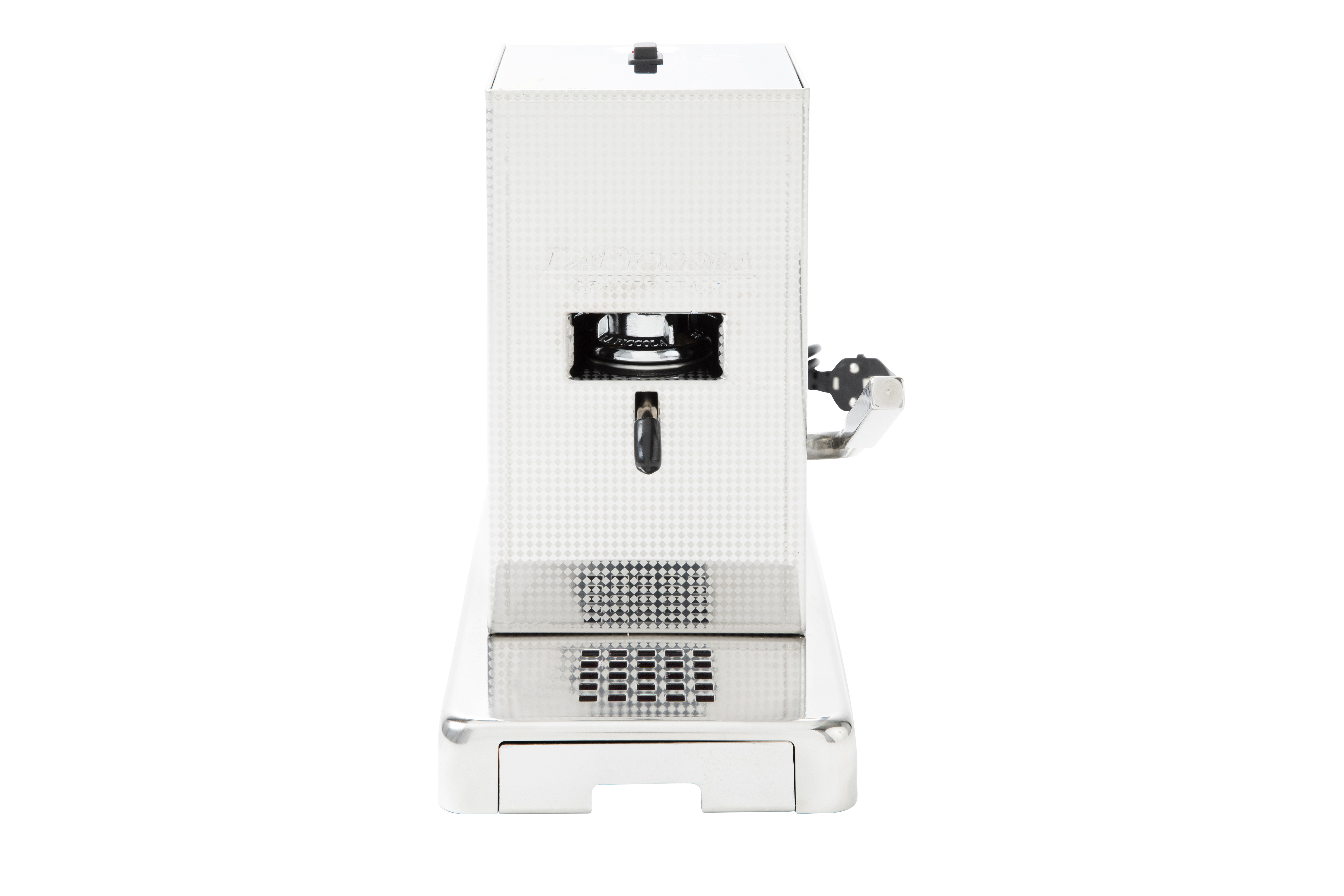 Silber-weiße Espressomaschine. Sie hat ein quadratisches Design. Merkmale sind eine Düse und eine Ablage unten.