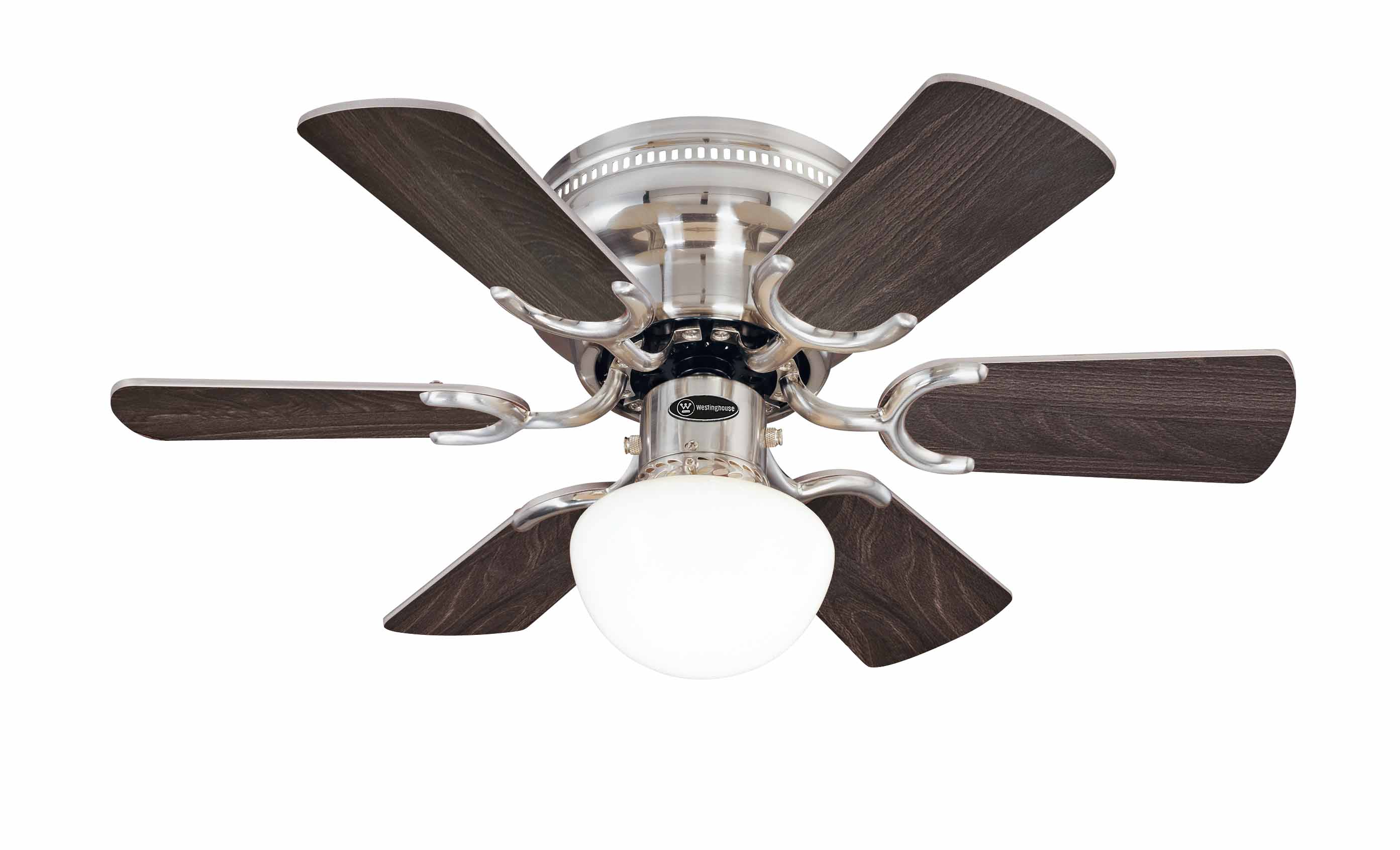 Deckenventilator mit 5 dunklen Holzblättern und Chrom-Finish. Ein Licht in der Mitte.
