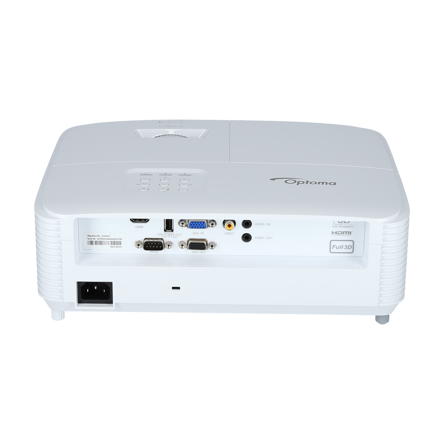 Biały projektor z różnymi portami z tyłu. Widoczna nazwa marki Optoma. Białe tło.