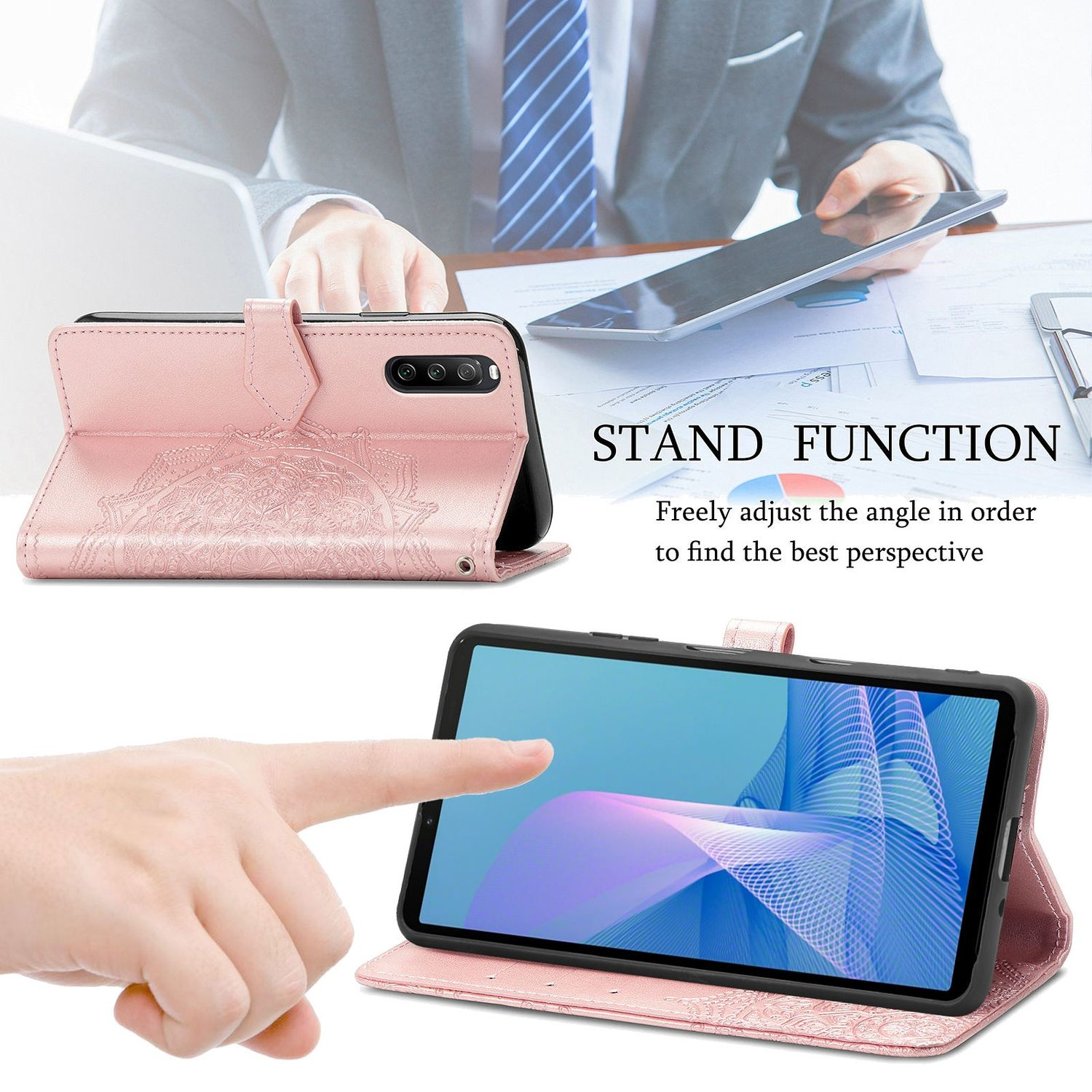 Rosa Handyhülle mit Telefon, geöffnet und gefaltet. Text: "Standfunktion". Hintergrund: Büro.
