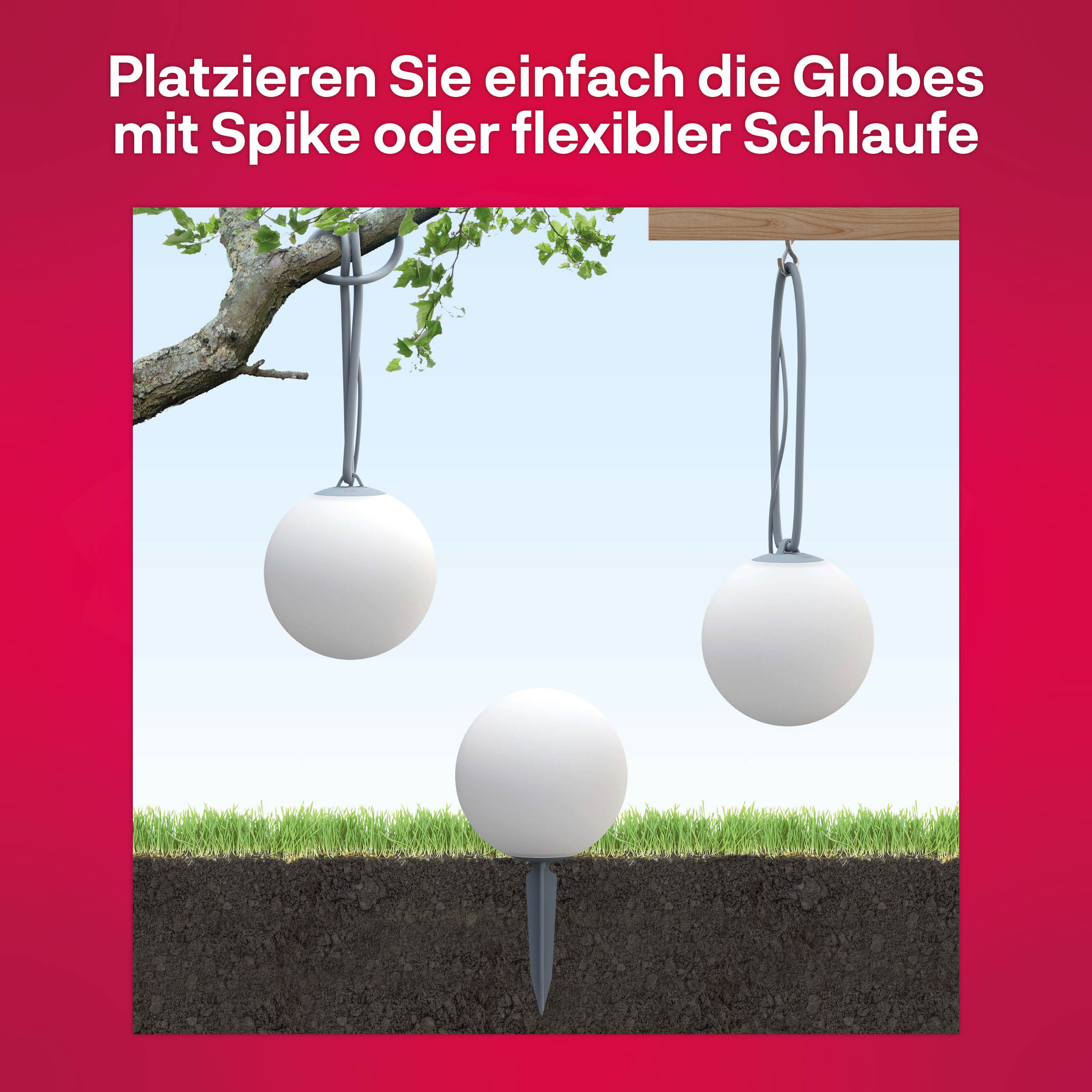 Drei weiße Kugelleuchten, eine mit Spieß, zwei hängen an einem Ast.