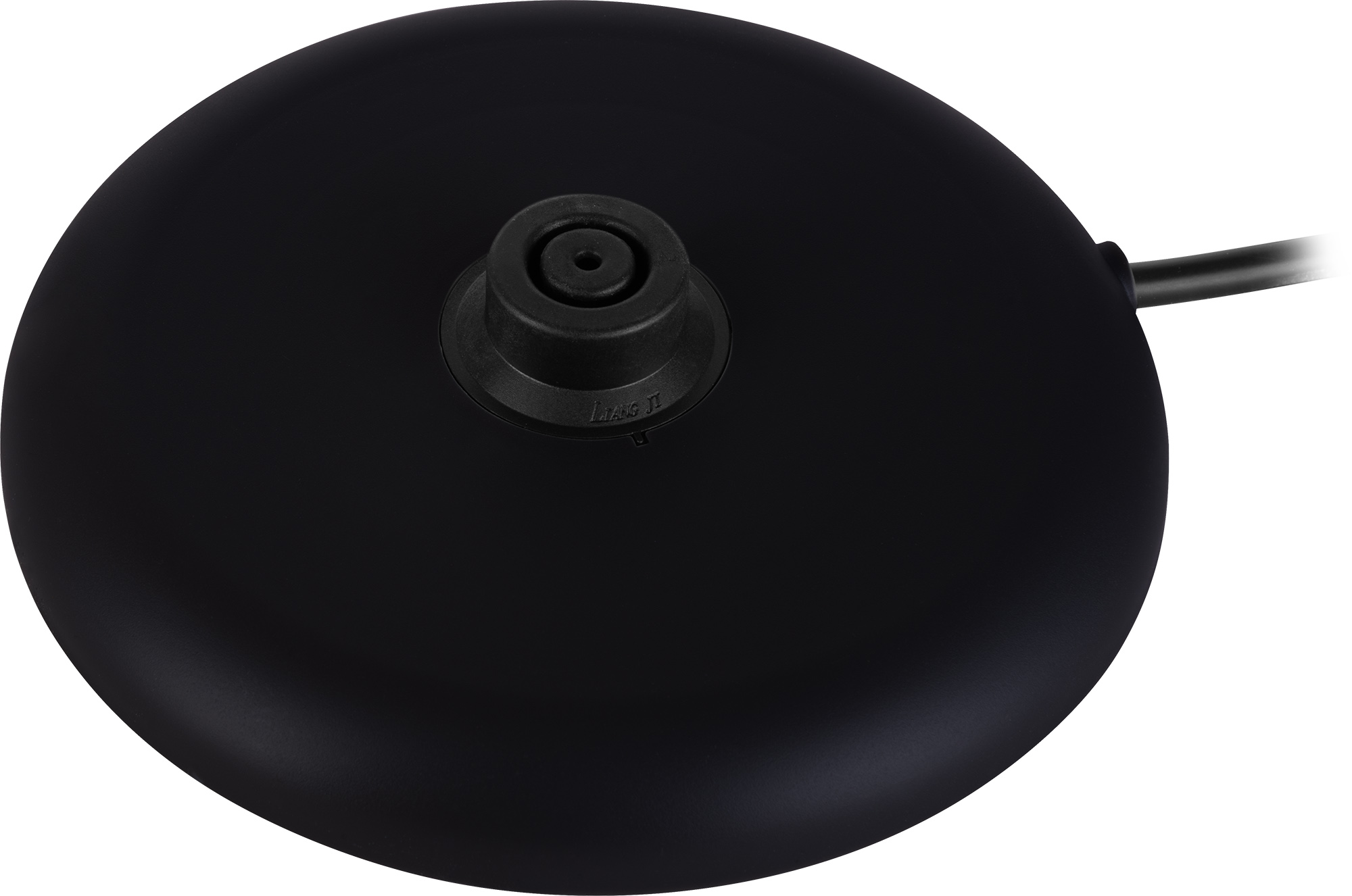 Czarna, okrągła podstawa czajnika z przewodem zasilającym.