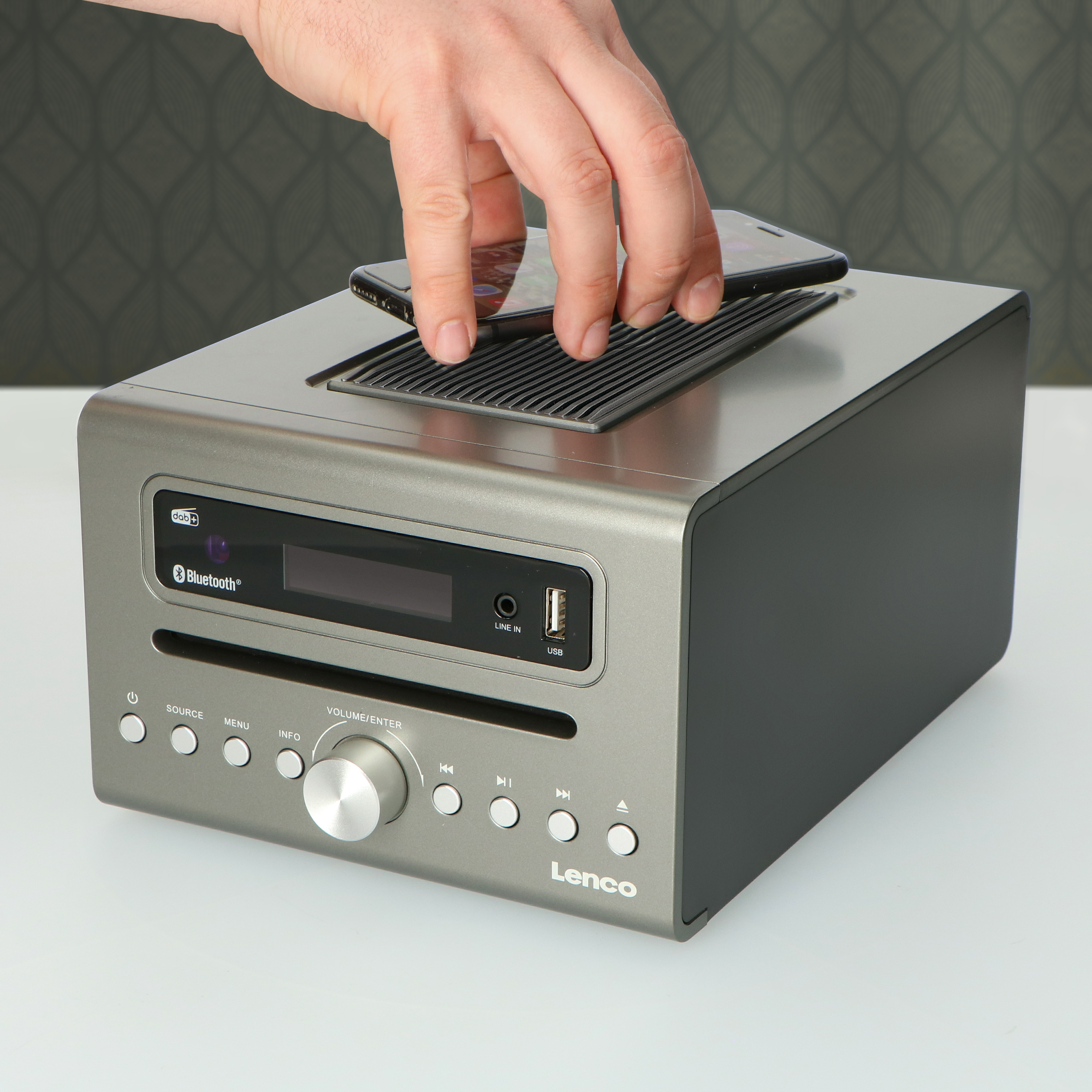 LENCO MC-175SI Kompaktanlage, DAB+,FM, FM, Holz Mikroanlage mit - DAB,FM,CD,USB,BT,Qi,RC Bluetooth, - DAB