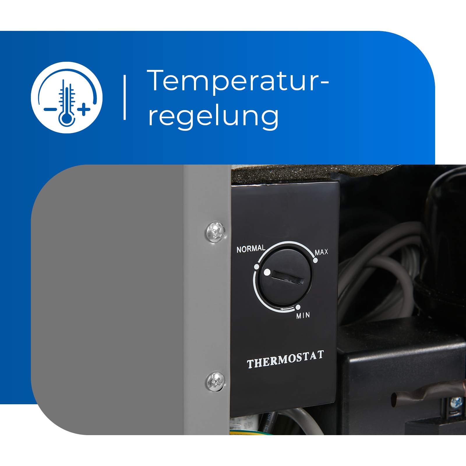 Nahaufnahme eines Thermostatreglers mit Drehknopf. Eine Bedienblende ist sichtbar.