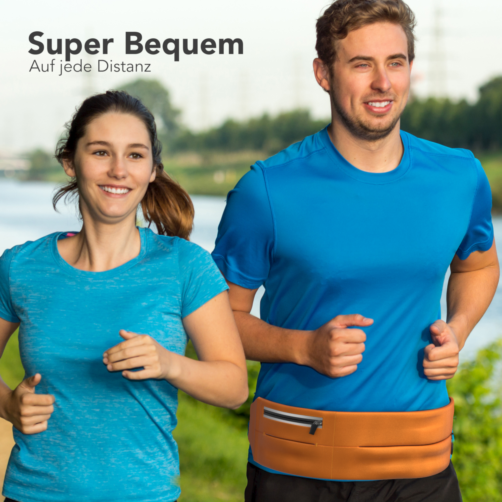 Ein Mann und eine Frau laufen zusammen im Freien und tragen Sportkleidung. Ein brauner Gürtel mit Tasche ist sichtbar.