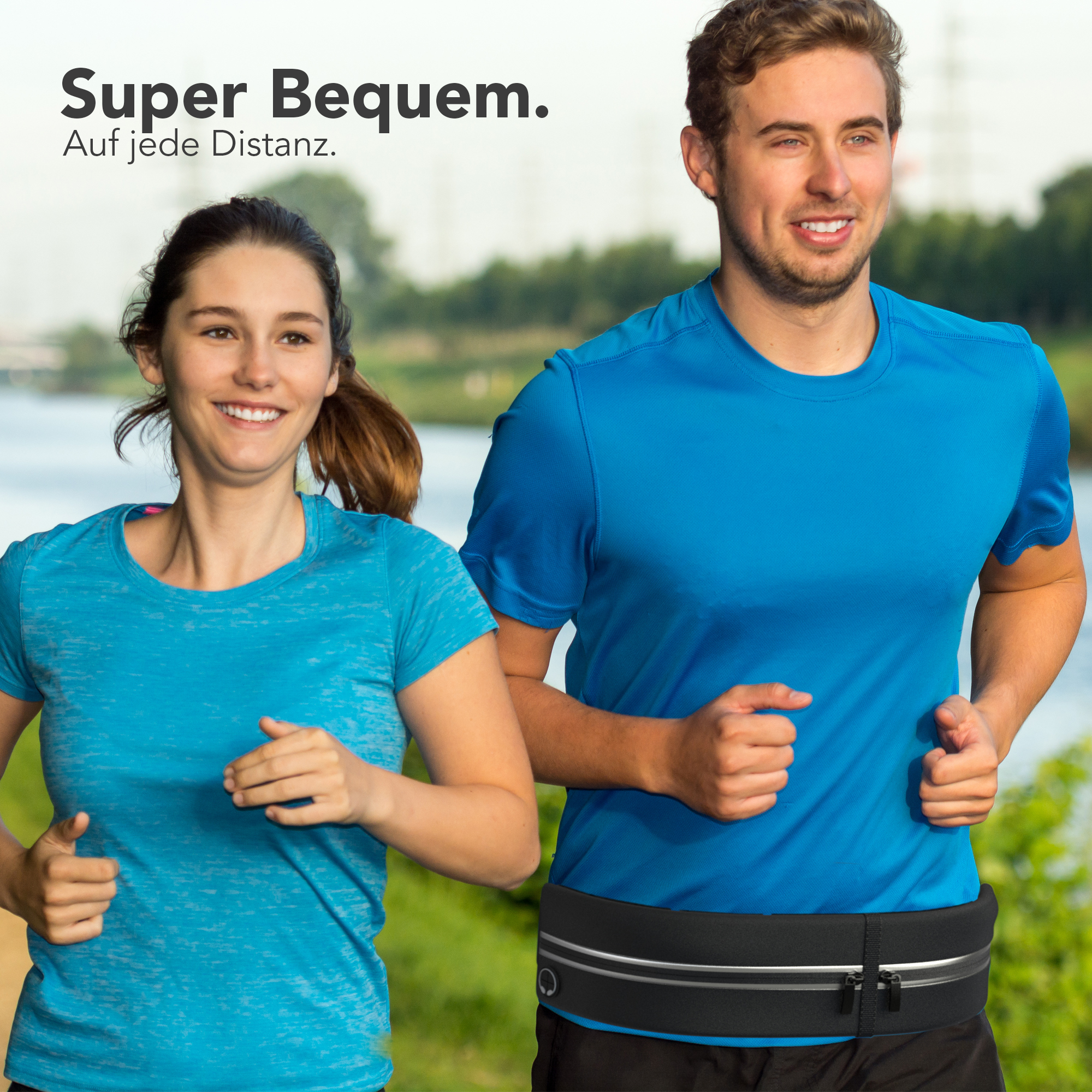 Zwei Personen rennen draußen mit blauen Hemden und Laufgürteln. Grüner Hintergrund.