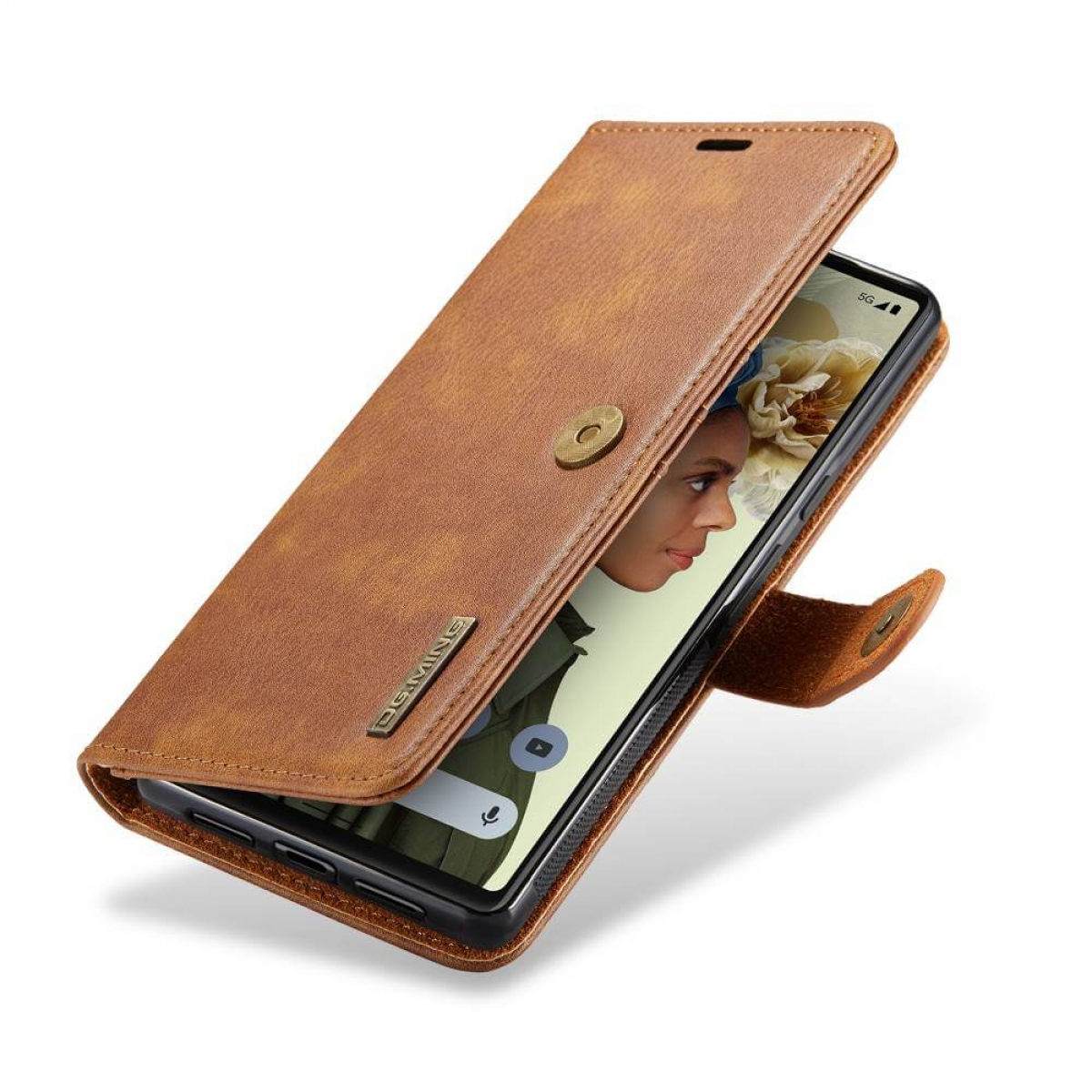 Eine braune Leder-Handyhülle mit einem Smartphone darin.