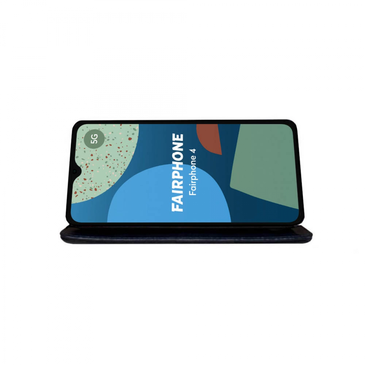 Fairphone 4 Smartphone in Hülle, flach auf weißem Hintergrund. Bildschirm an.
