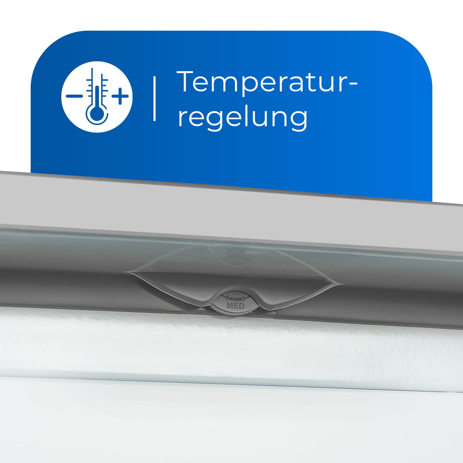 Primer plano de un electrodoméstico blanco con una etiqueta azul que dice 'Temperaturregelung'.