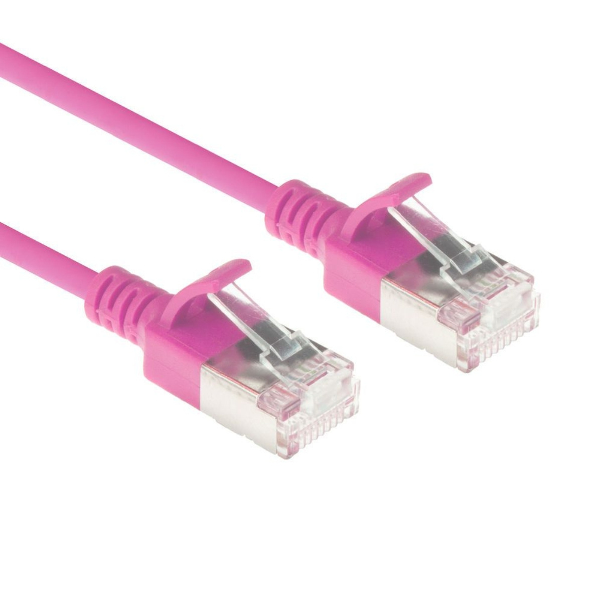 Cavo di rete rosa con connettori, sfondo bianco.