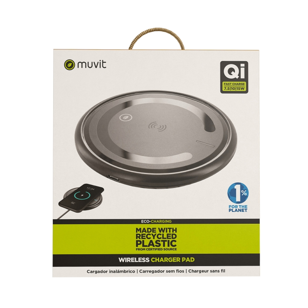 Cargador inalámbrico en caja con etiquetas 'muvit', Qi y plástico reciclado.