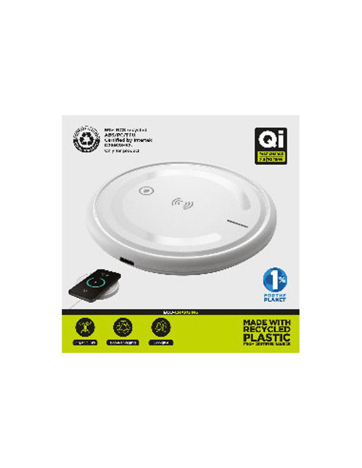 Cargador inalámbrico blanco en caja con etiquetas para plástico reciclado.