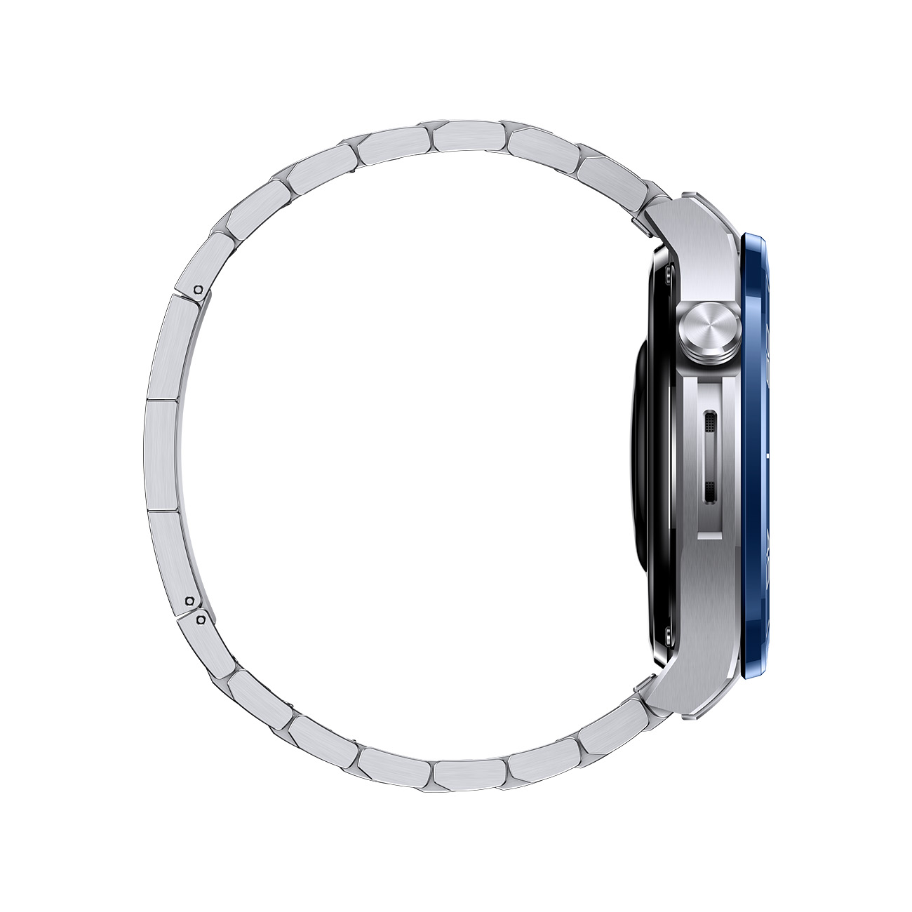 Vista laterale di uno smartwatch argentato con lunetta blu e cinturino argentato, su sfondo bianco.